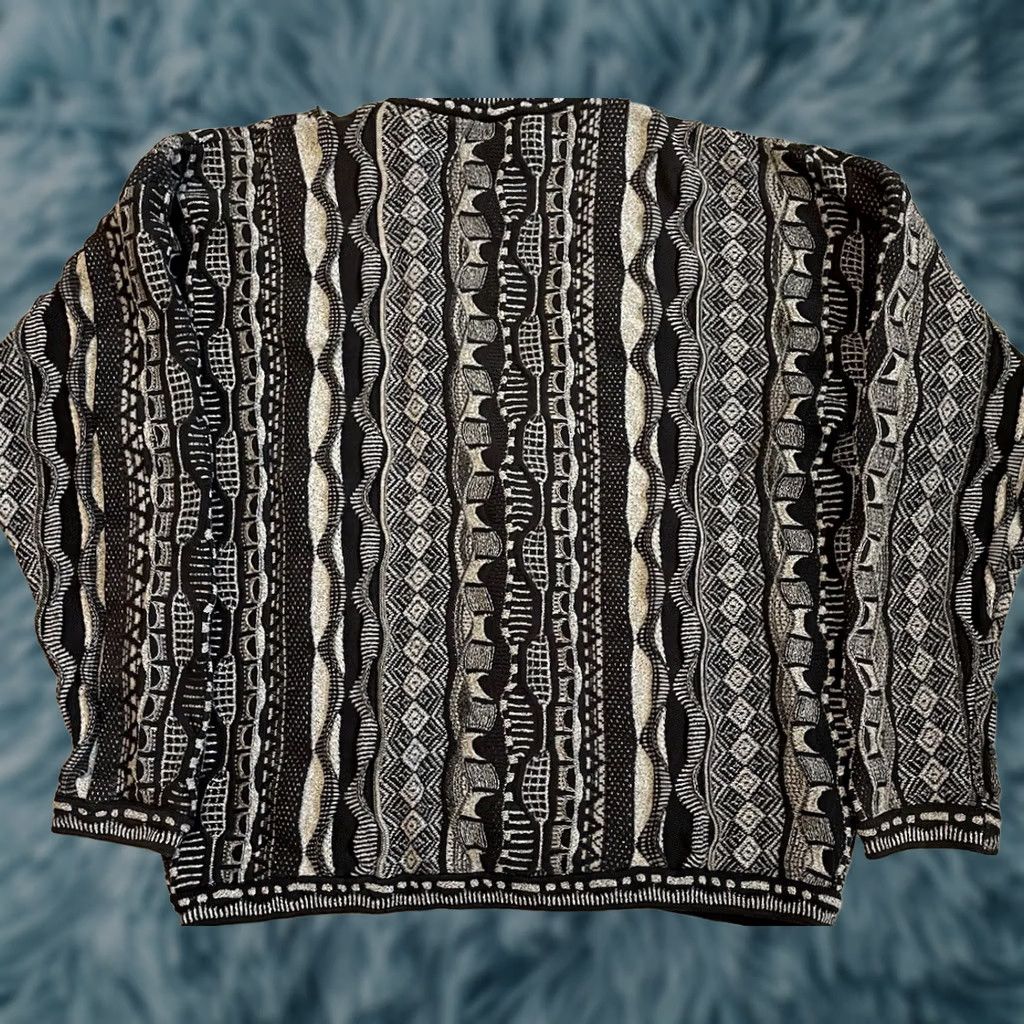Coogi VINTAGE 90s Chunky-Knit Sweater XL Black 3D Abstract Coogi Style Cardigan Mens Knit Shirt Logo AOP 80s 90s Hip Hop USA USA Size US XL / EU 56 / 4 - 1 Thumbnail