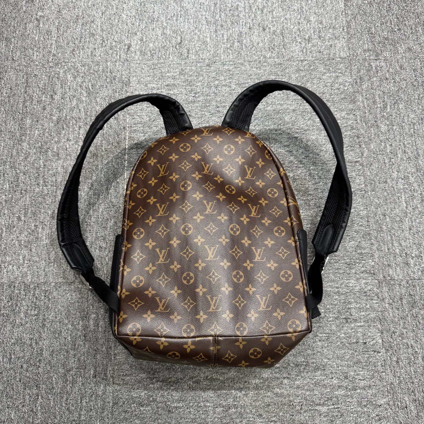 Louis Vuitton LV Brown Monogram Backpack 99 New w/ Wear Size ONE SIZE - 3 Thumbnail