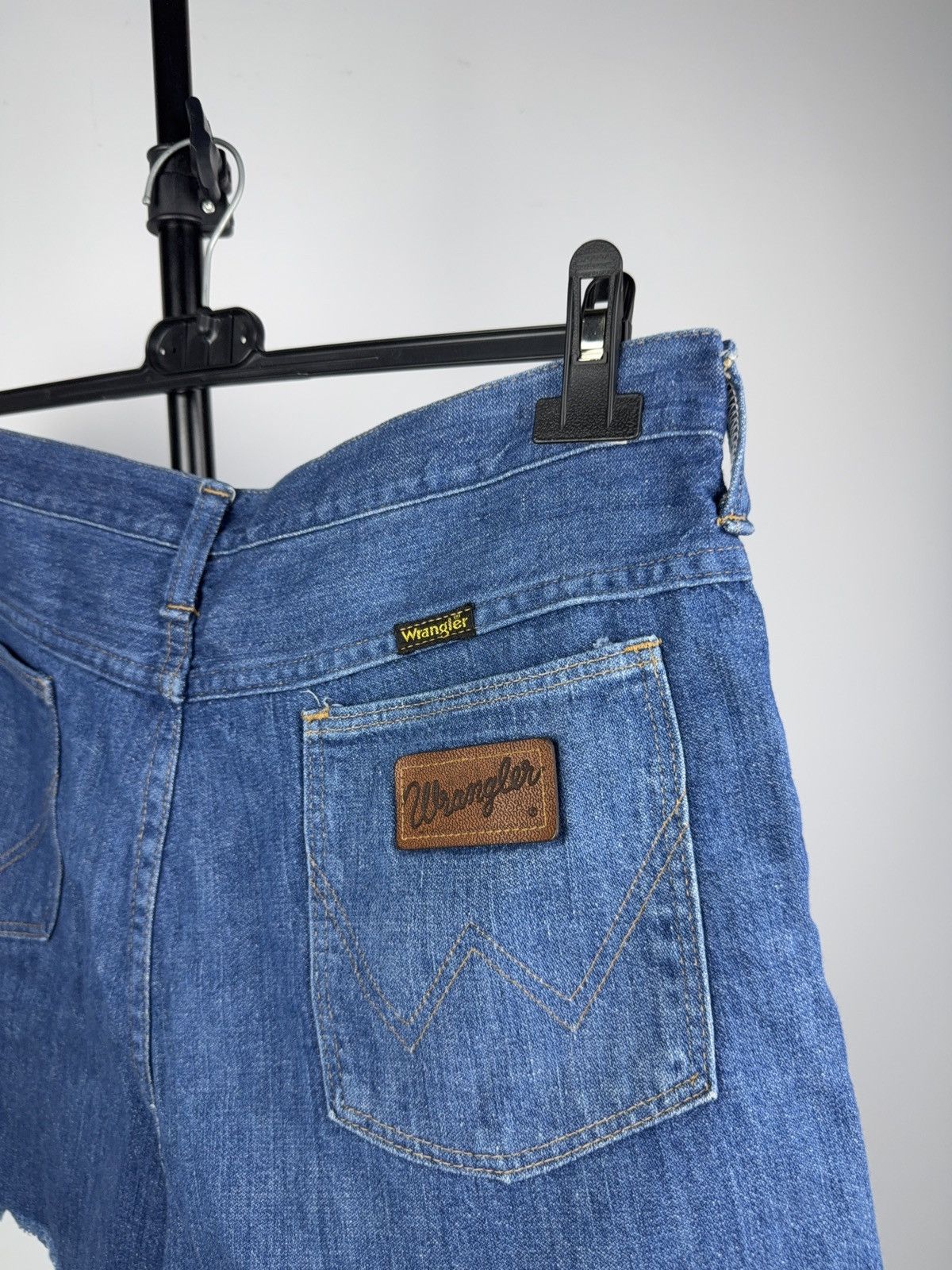 Wrangler Retro 80s Wrangler Vintage Cutoff Denim Shorts W34 Size US 34 / EU 50 - 10 Thumbnail