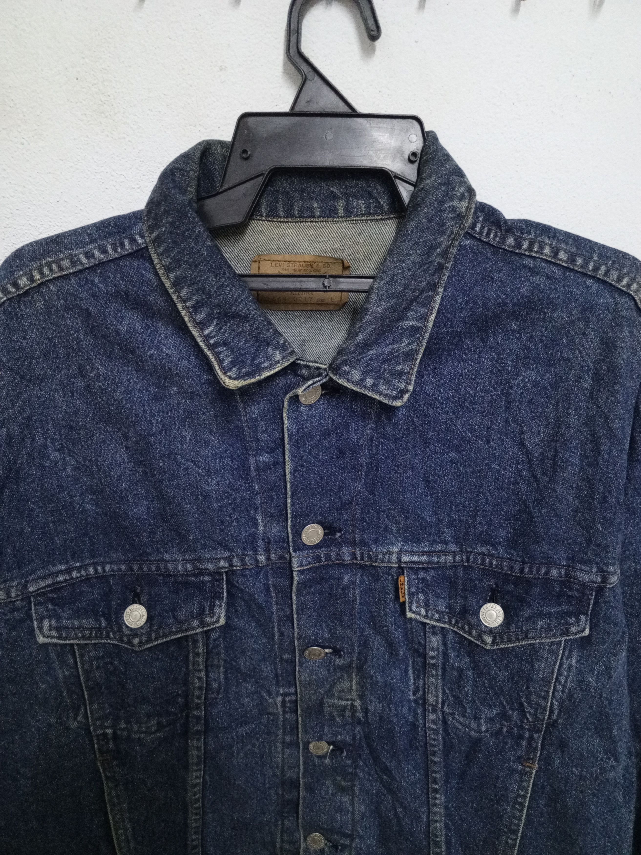 Vintage Levis orange tab denim jacket button J02