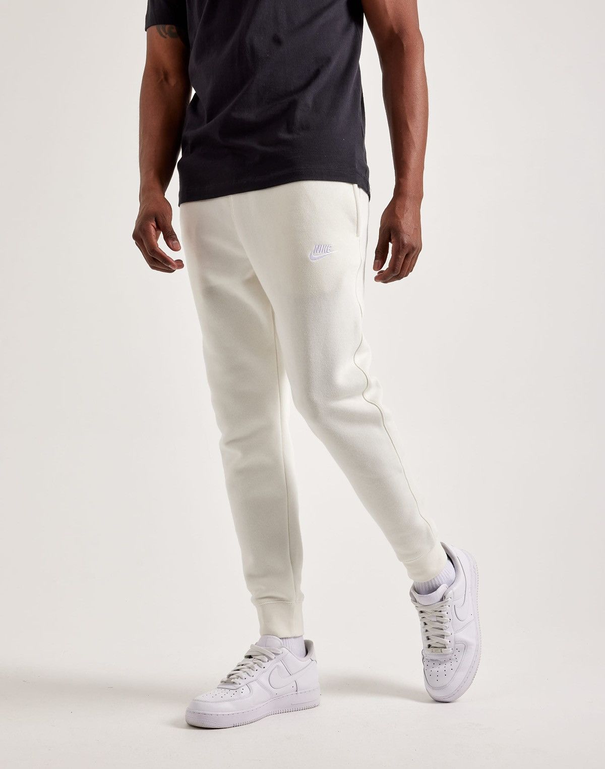 Nike Nike Sportswear Club Fleece Joggers Size US 30 / EU 46 - 4 Thumbnail