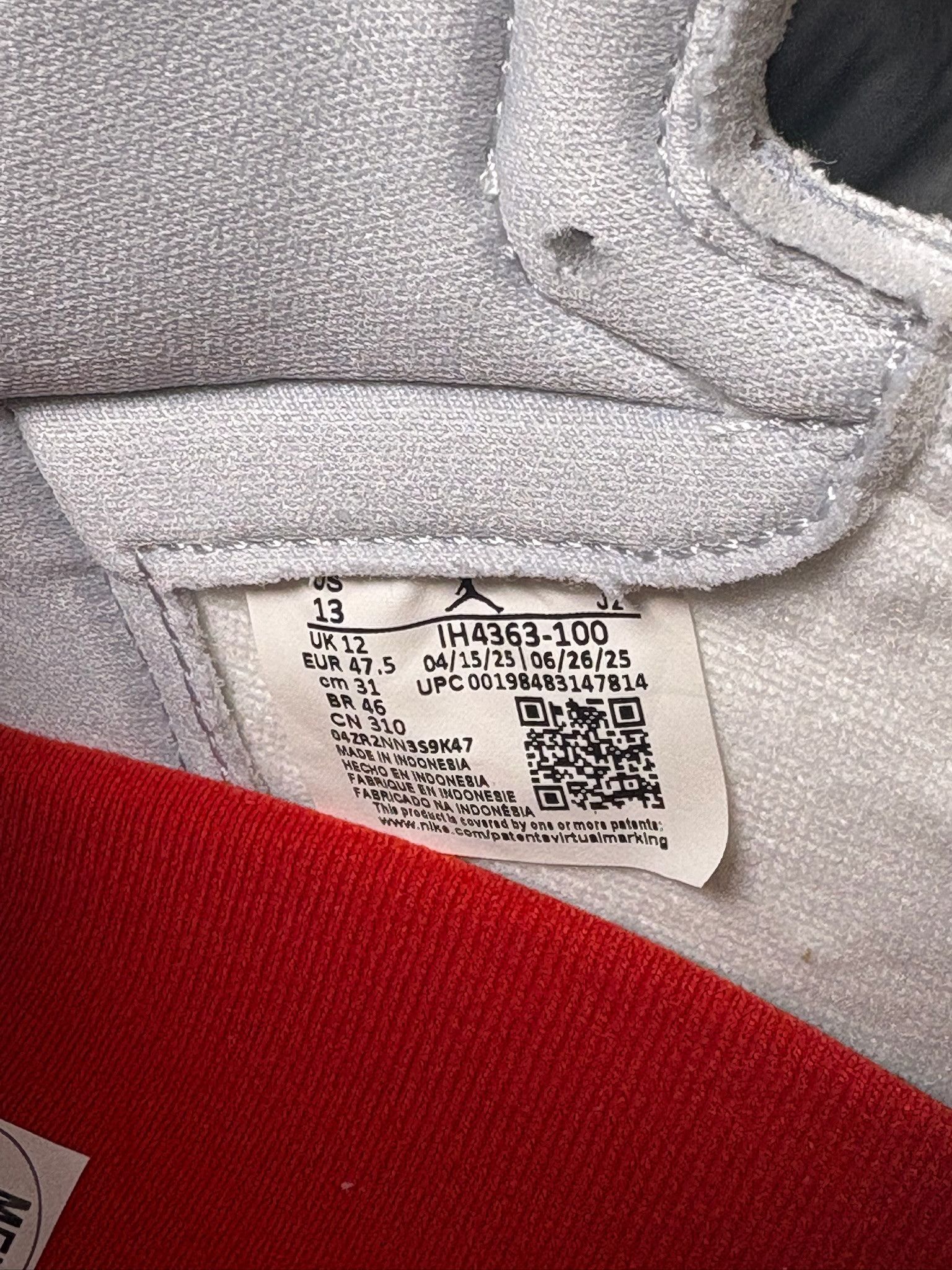 Jordan Brand Air Jordan 1 Retro High OG "Sail University Red" - Size 13 Size US 13 / EU 46 - 6 Thumbnail