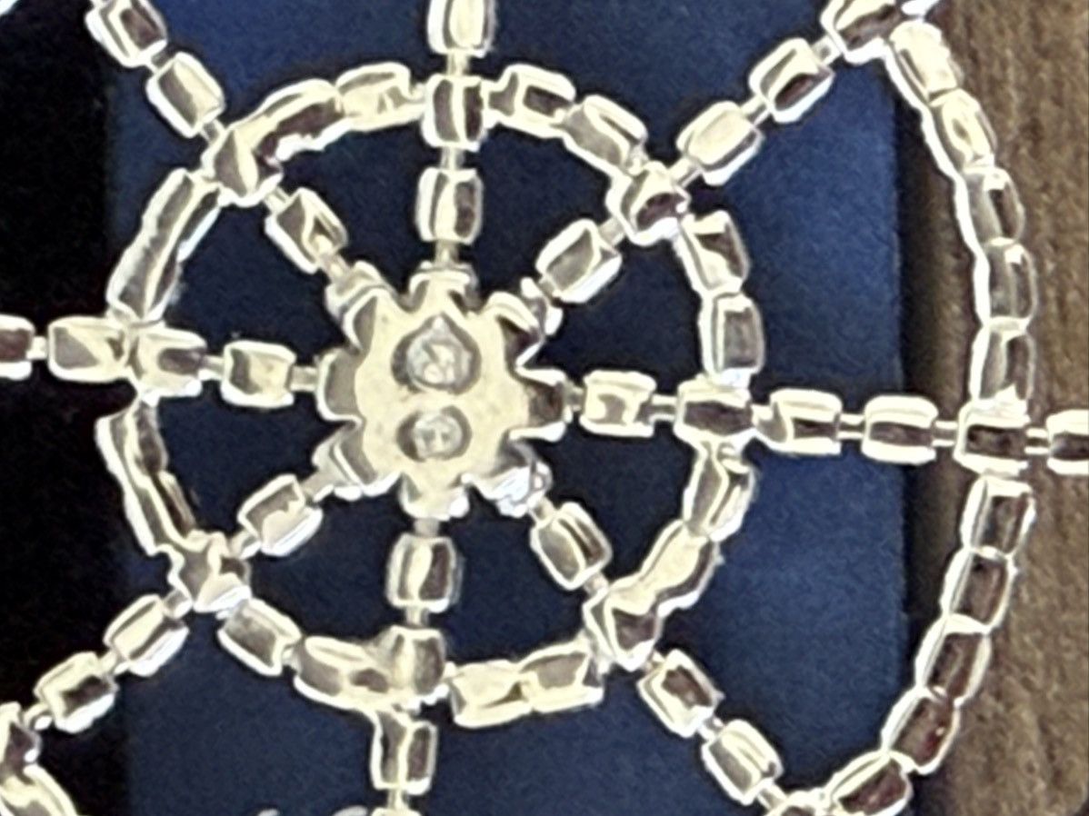 Swarovski Swarovski earrings Hoop spider web Diamanté crystal box COA Size ONE SIZE - 7 Thumbnail