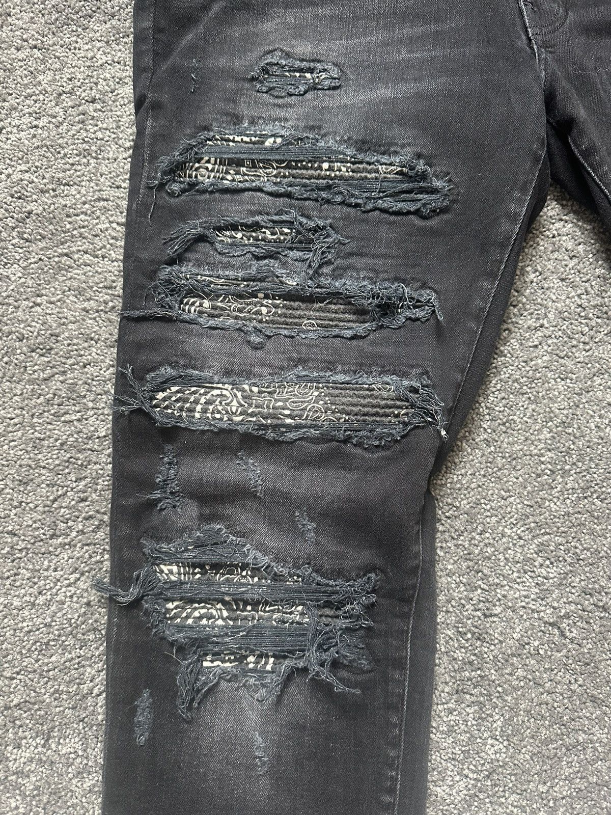 Amiri Amiri Bandana Thrasher Jeans Black Size US 34 / EU 50 - 2 Thumbnail