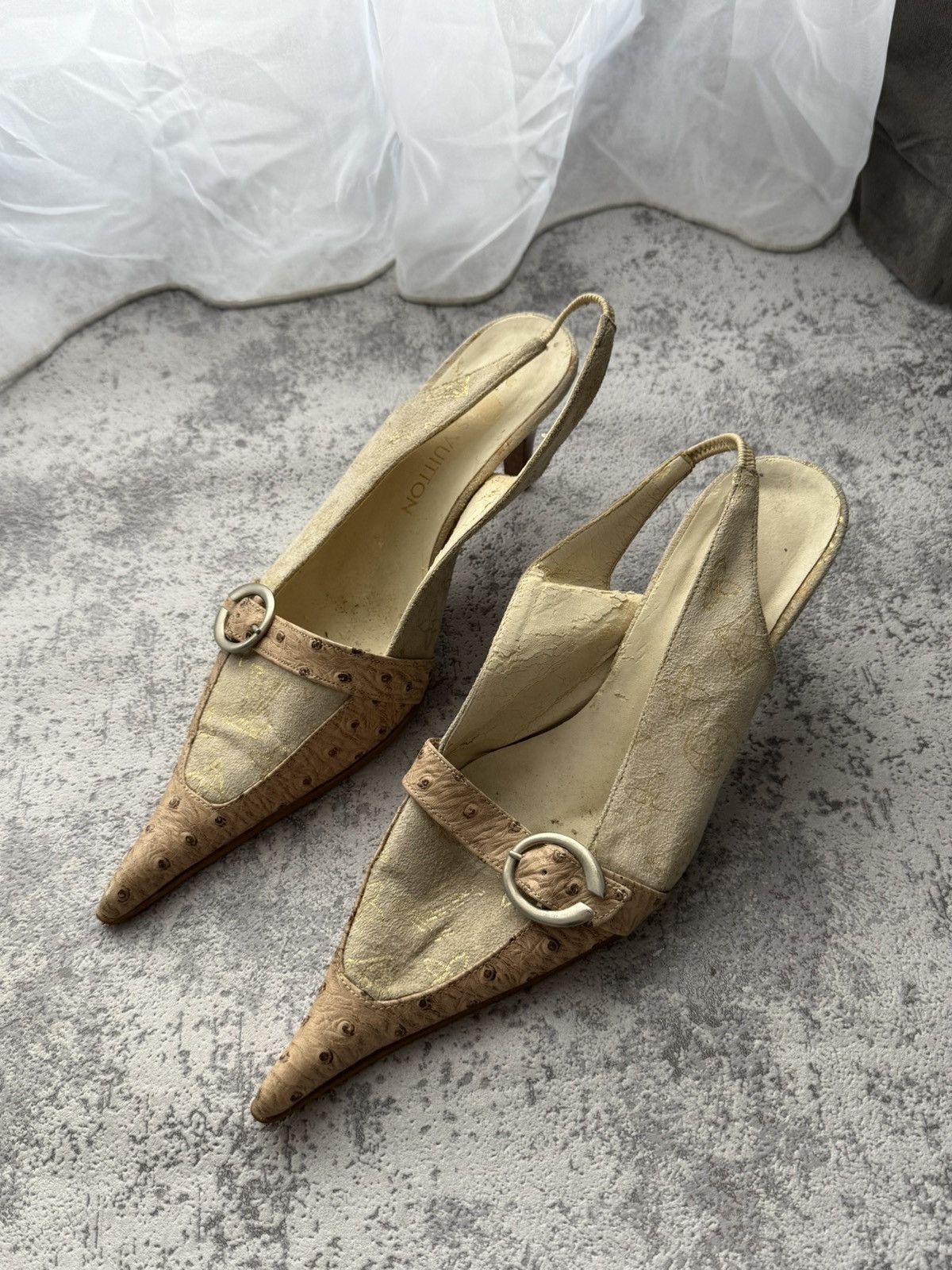 Louis Vuitton Archive Louis Vuitton Ostrich Vintage Mule Size in Fact 38 Size US 8 / IT 38 - 4 Thumbnail