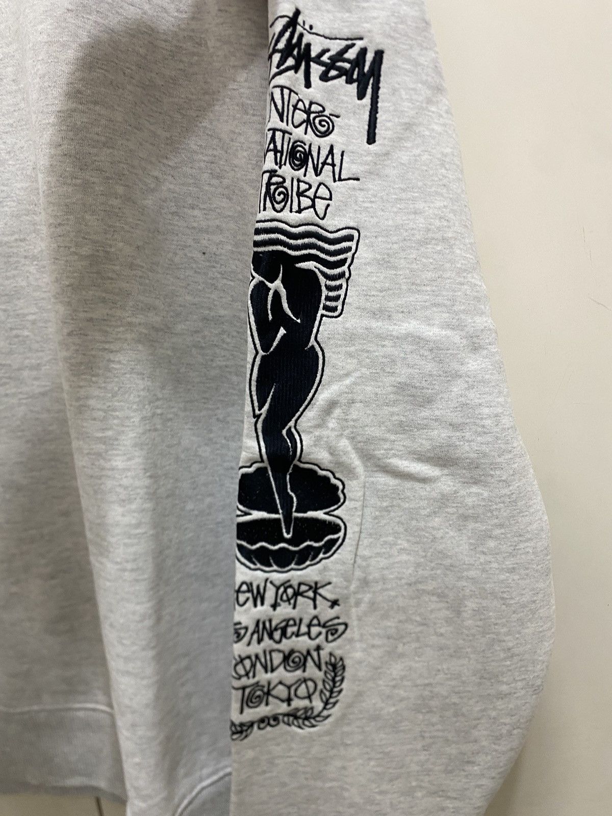 Stussy Stüssy International Tribe sweatshirt, size XL, gray, used Size US XL / EU 56 / 4 - 8 Thumbnail