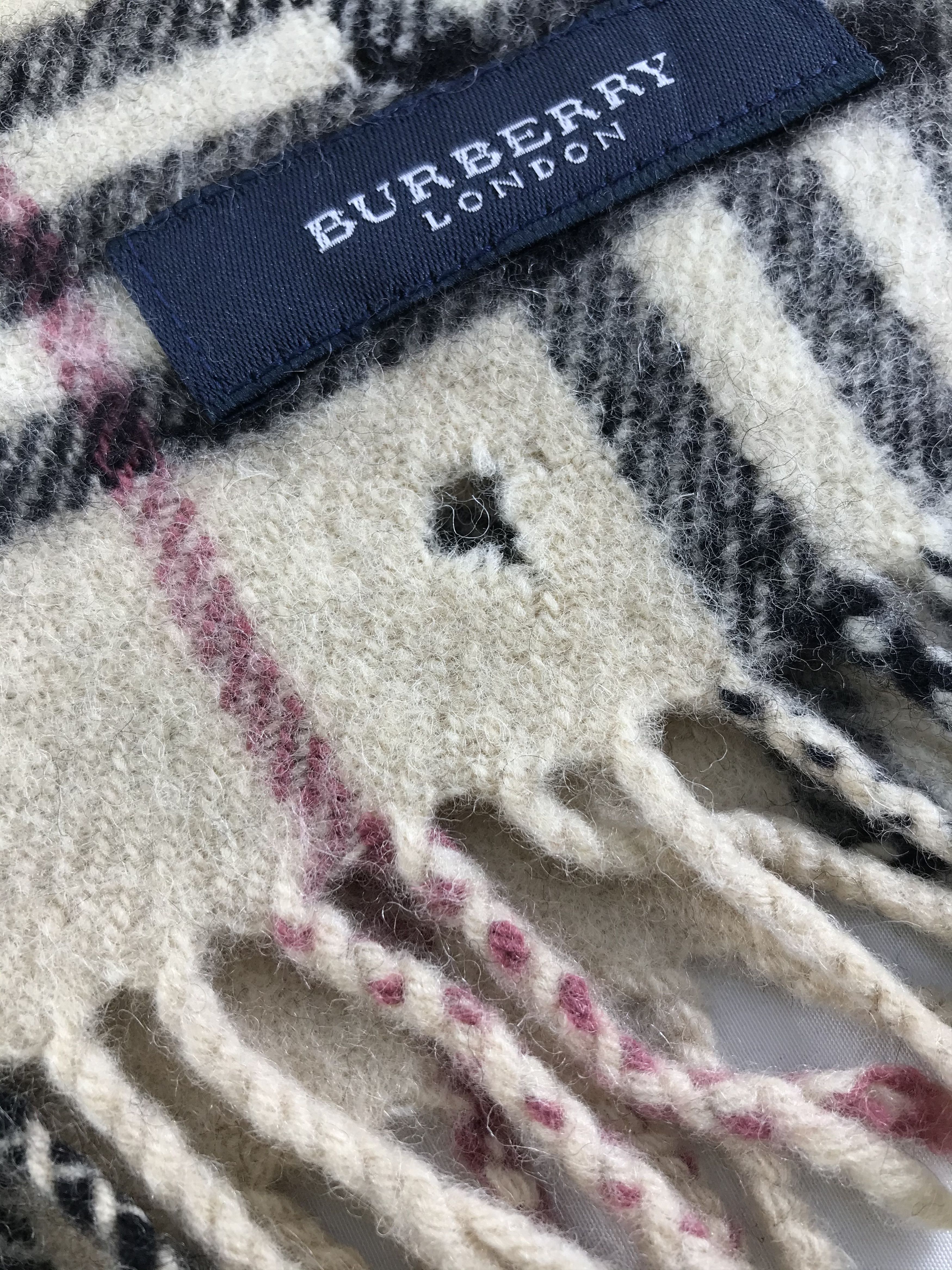 Burberry Vintage Burberry Scarf/Muffler/Neckwear MF945 Size ONE SIZE - 4 Thumbnail