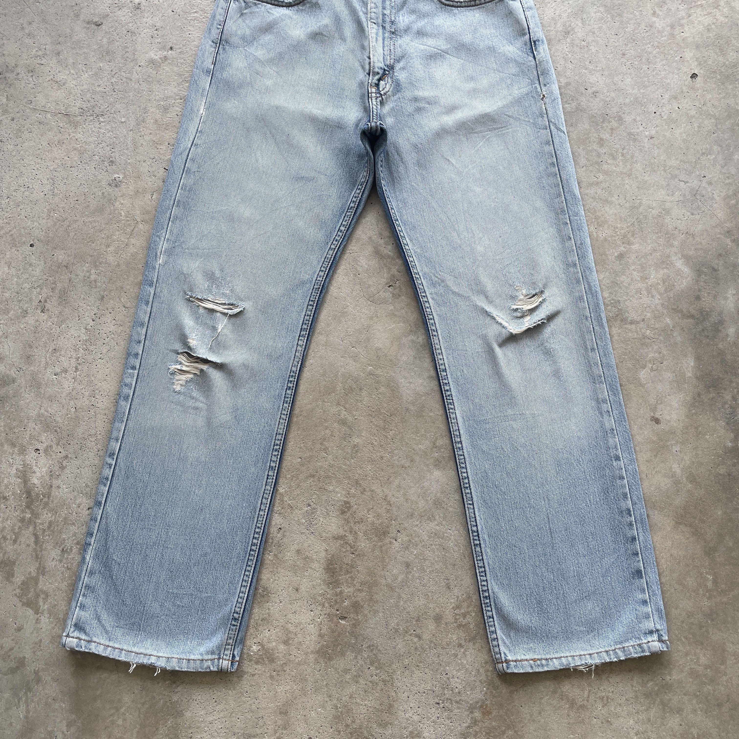 Jean × Levi's VINTAGE LEVI’S DISTRESSED WASH JEANS FADED PANTS DENIM Size US 28 / EU 44 - 5 Thumbnail