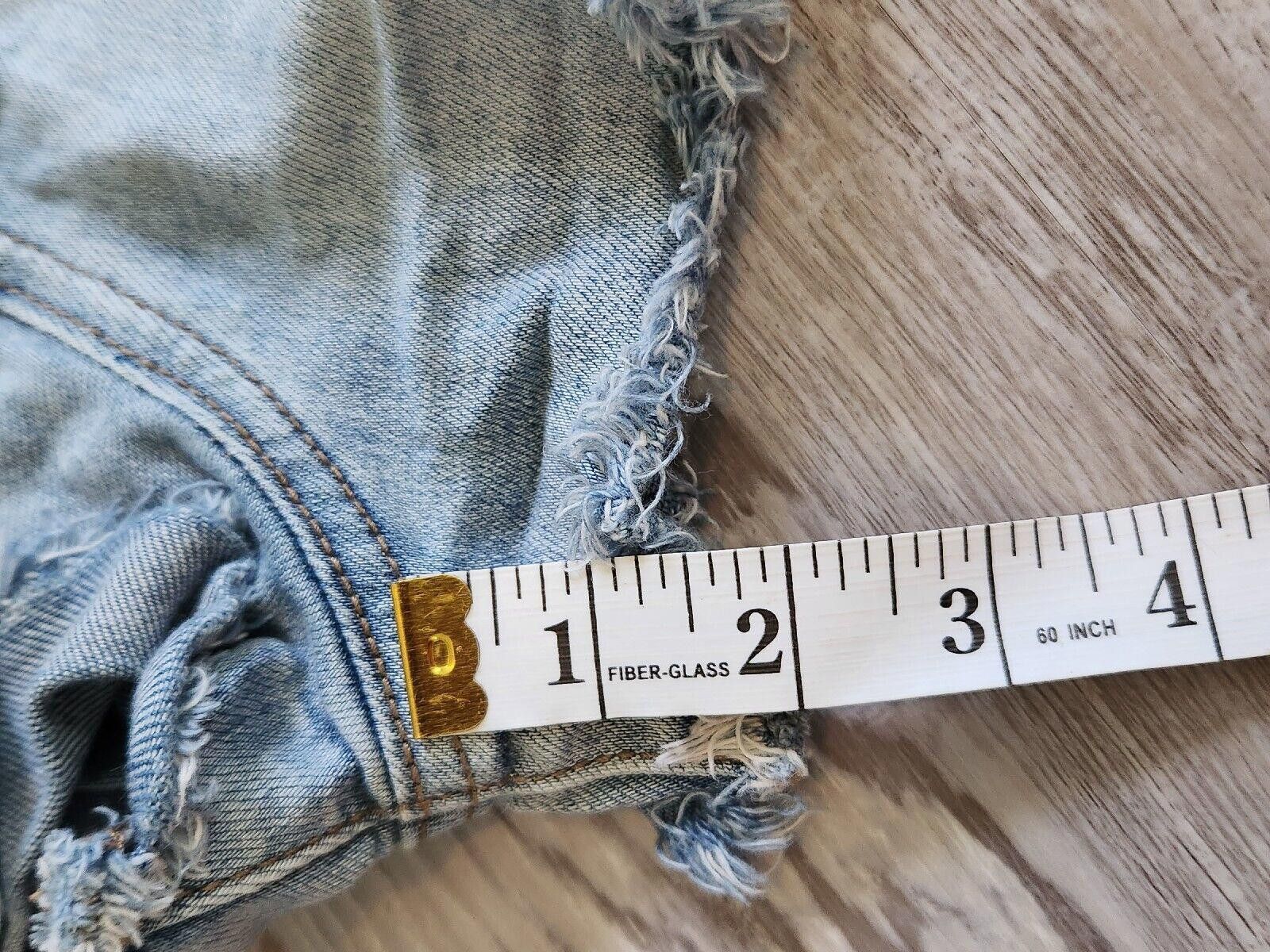Designer Victoria Secret Jean Shorts Size 6 Cut Off Denim Light Wash Size 28" / US 6 / IT 42 - 6 Thumbnail