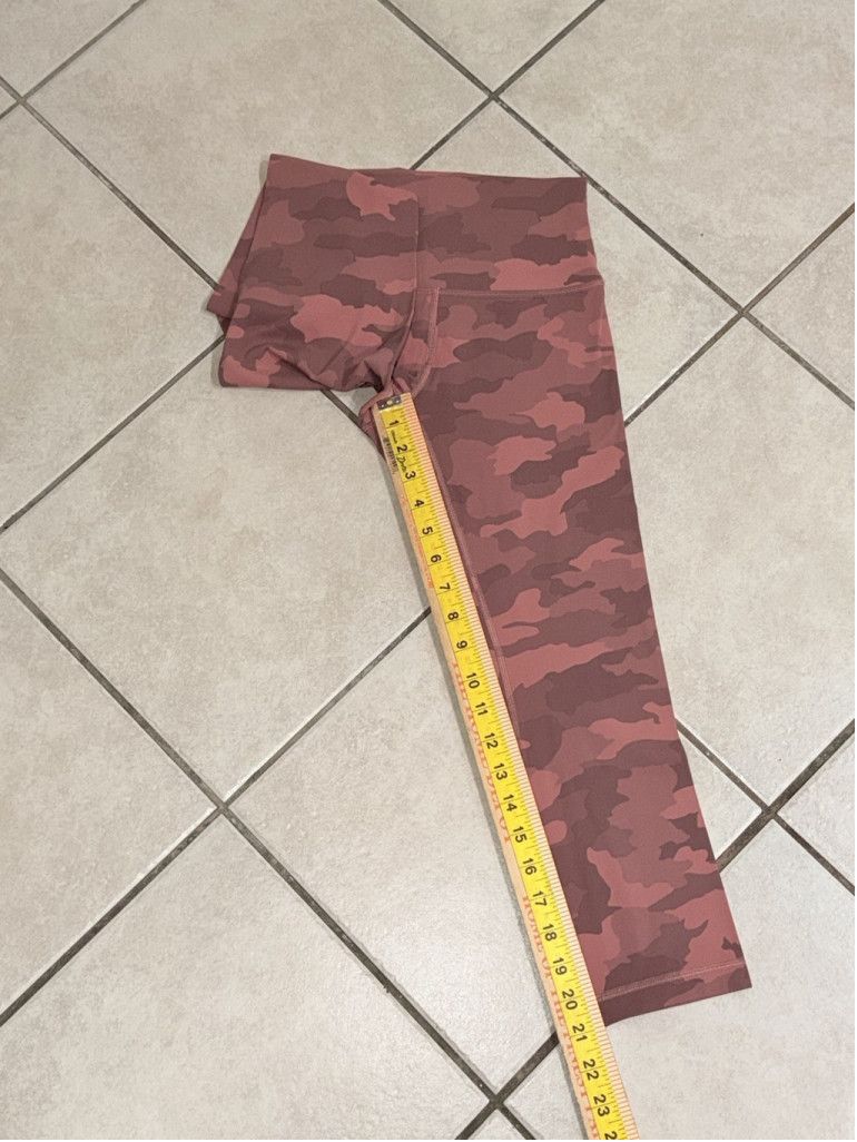 Lululemon LULULEMON Align HIGH RISE CROP 21” CAMO BRIER ROSE SIZE 6 Size 28" / US 6 / IT 42 - 3 Thumbnail
