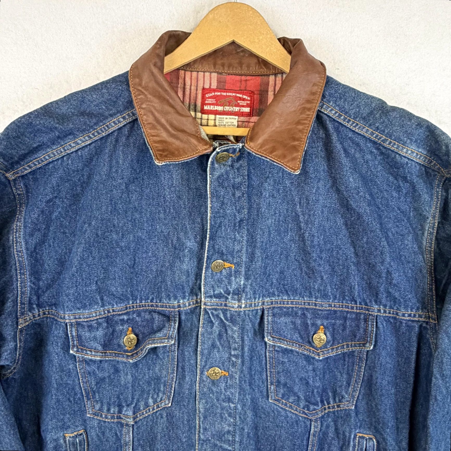 Marlboro VINTAGE Marlboro Jacket Mens XL Denim Leather Collar 90s Blue Bomber Shirt? Size US XL / EU 56 / 4 - 2 Thumbnail