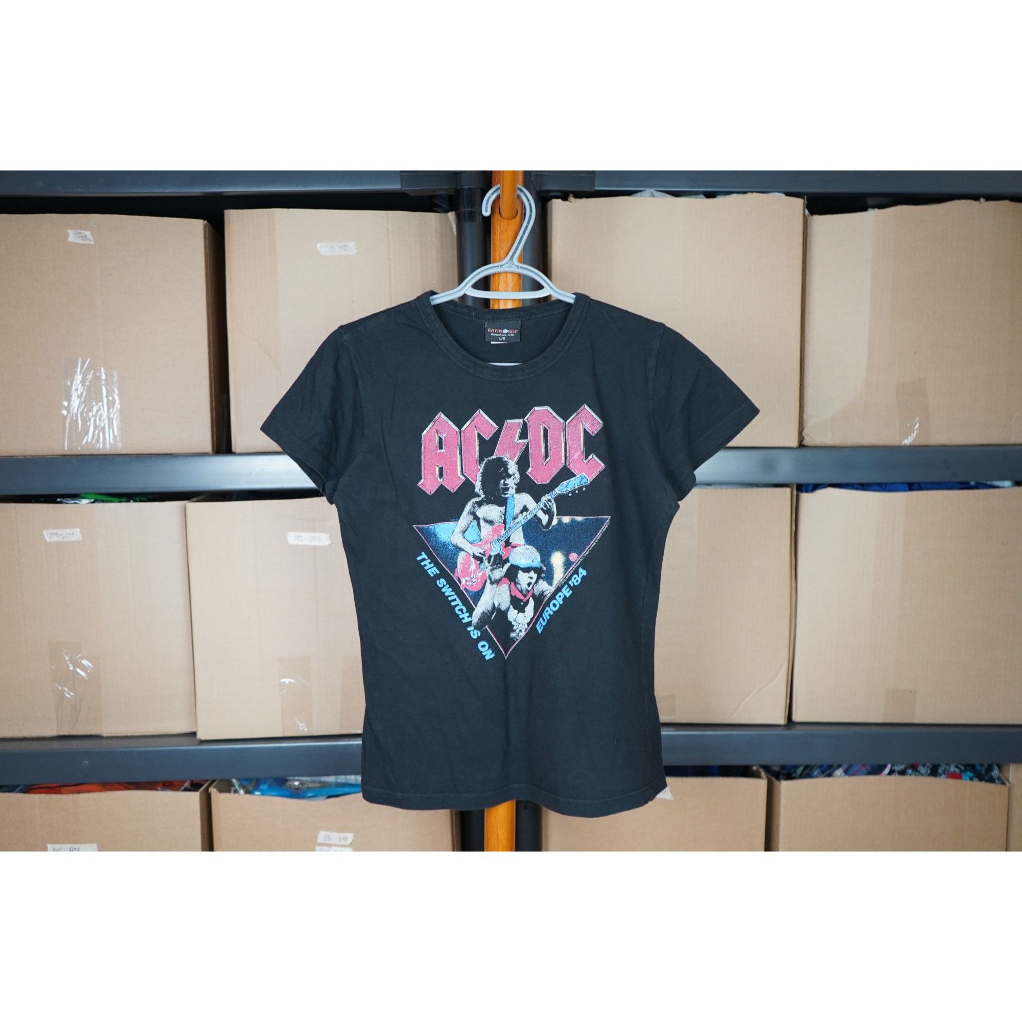 AC/DC AC/DC Band Tshirt Women's M Black Reprint #447 Size M / US 6-8 / IT 42-44 - 1 Thumbnail