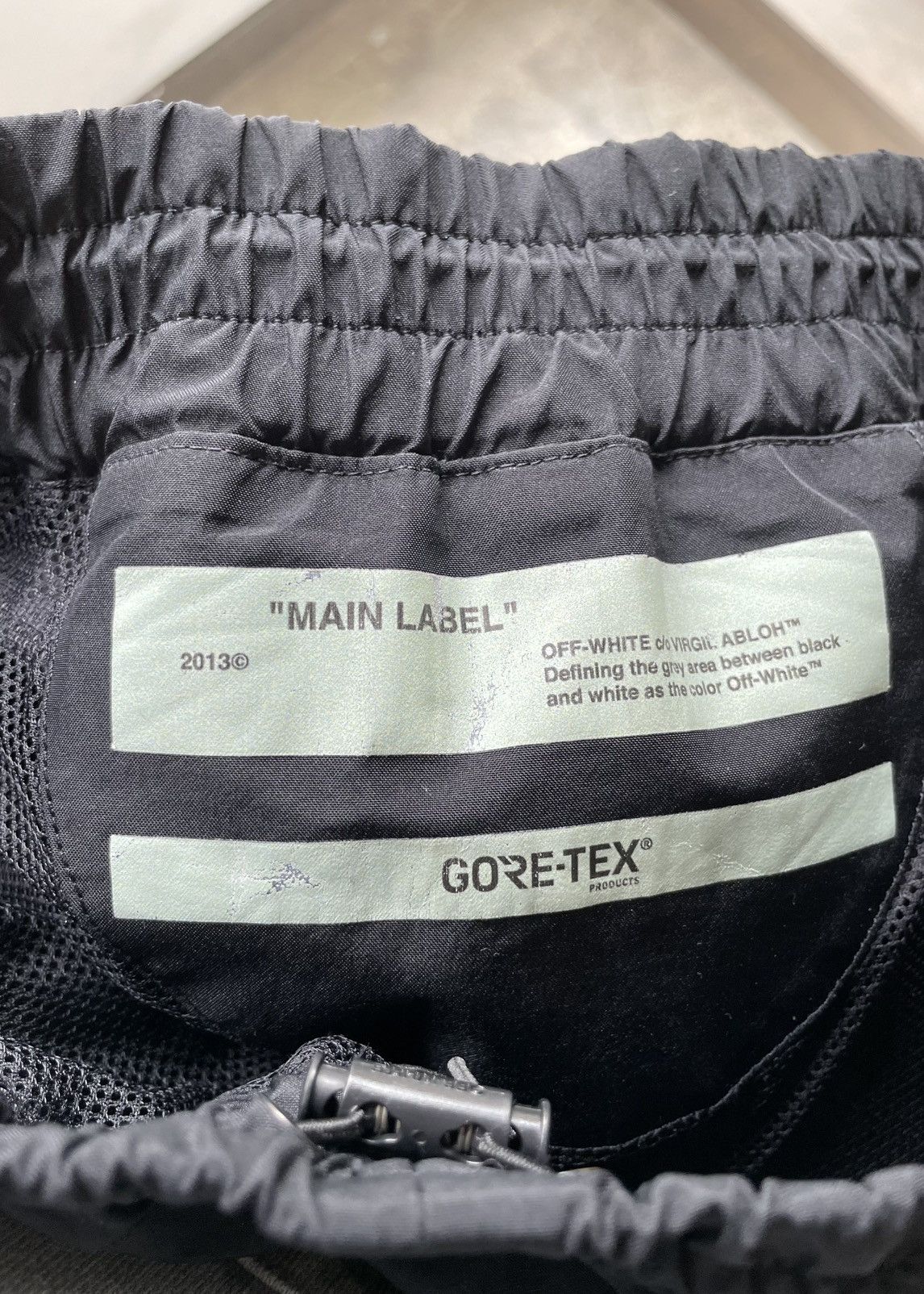 Off-White Off-White Gore-Tex pants from the 2018 capsule Size US 34 / EU 50 - 5 Thumbnail