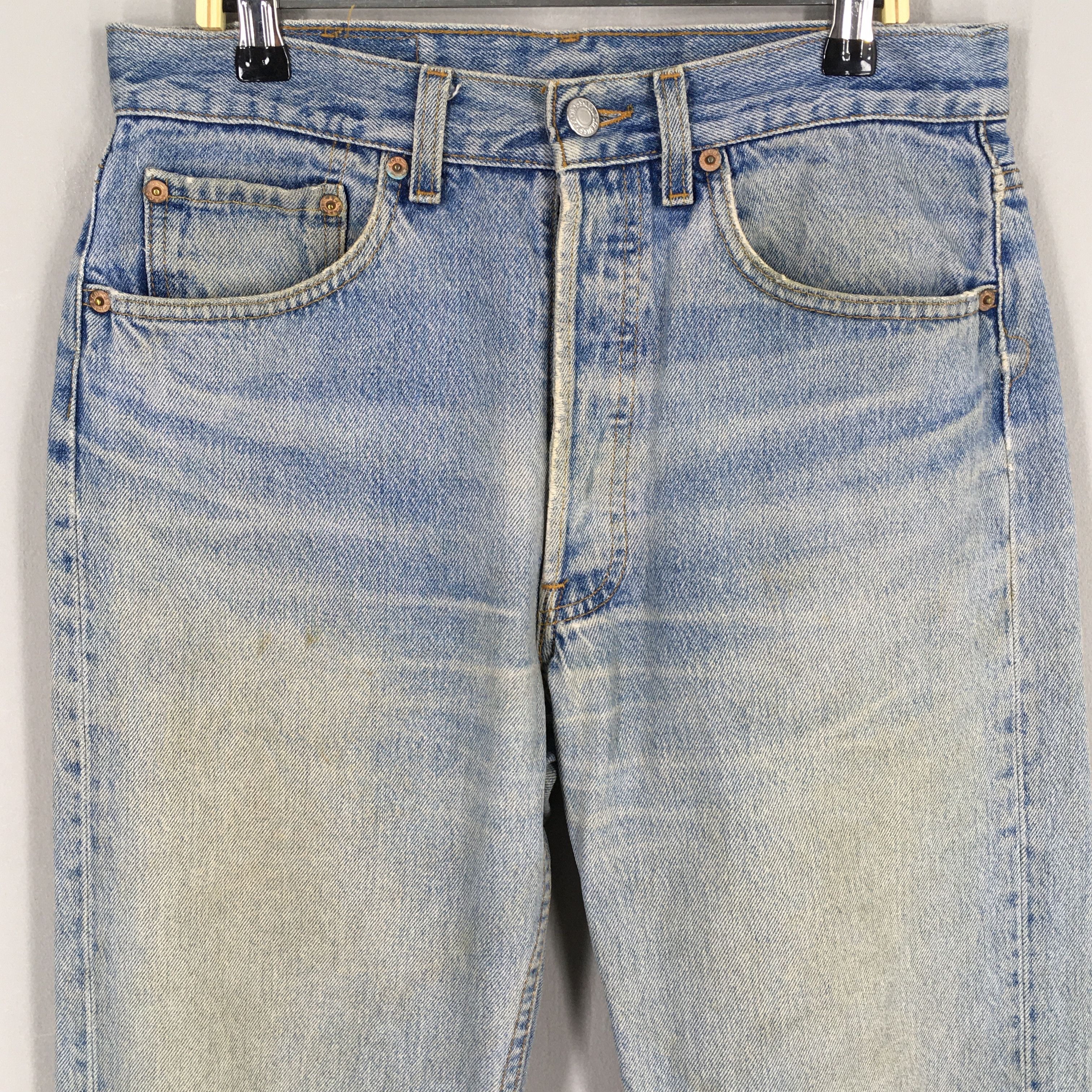 Levi's Size 29x30 Vintage 90s Levi's 501 Faded Blue Jeans S599 Size US 29 - 2 Thumbnail