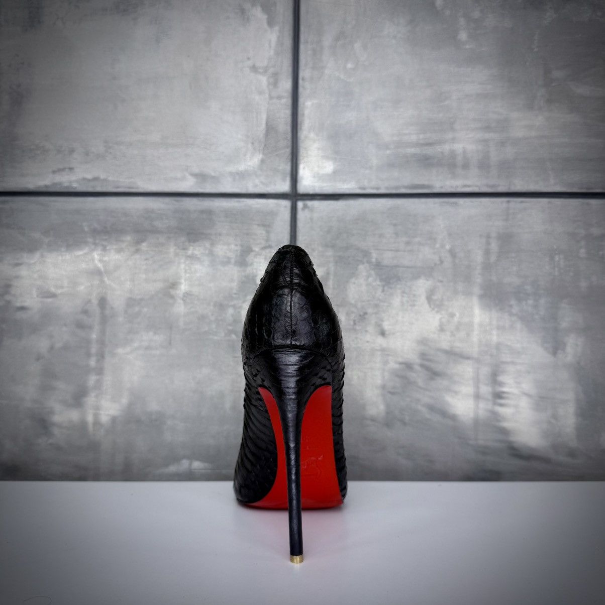 Christian Louboutin Python heels 38 Size US 8 / IT 38 - 6 Thumbnail
