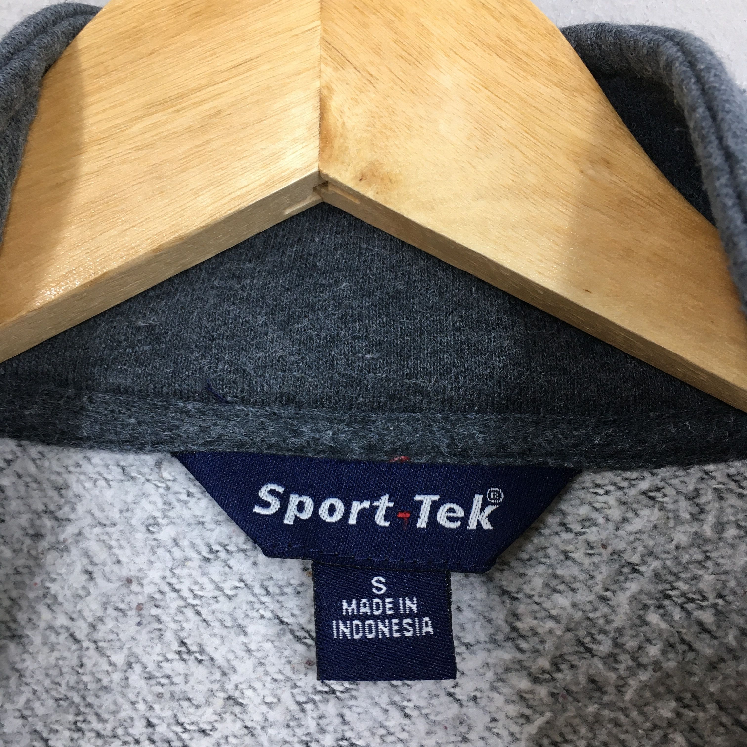 NCAA × Vintage Vintage Emerson College Tigers Volleyball Gray Jumper Small Size US S / EU 44-46 / 1 - 5 Thumbnail
