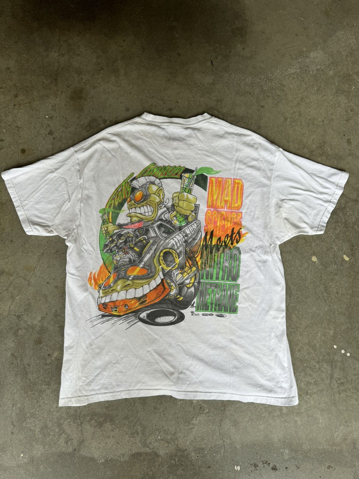 Image of 00's Oakley Mad Science Racing Tee Shirt in White, Men's (Size XL)