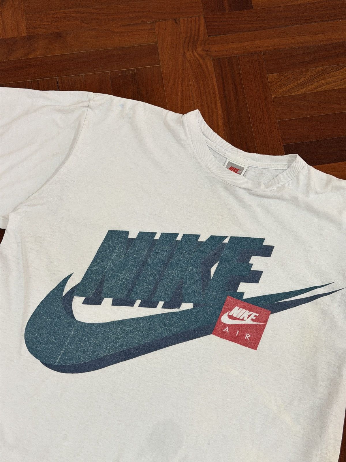 Nike Vintage Nike Big Spellouts 90's Made in USA T-shirt Size US XL / EU 56 / 4 - 2 Thumbnail