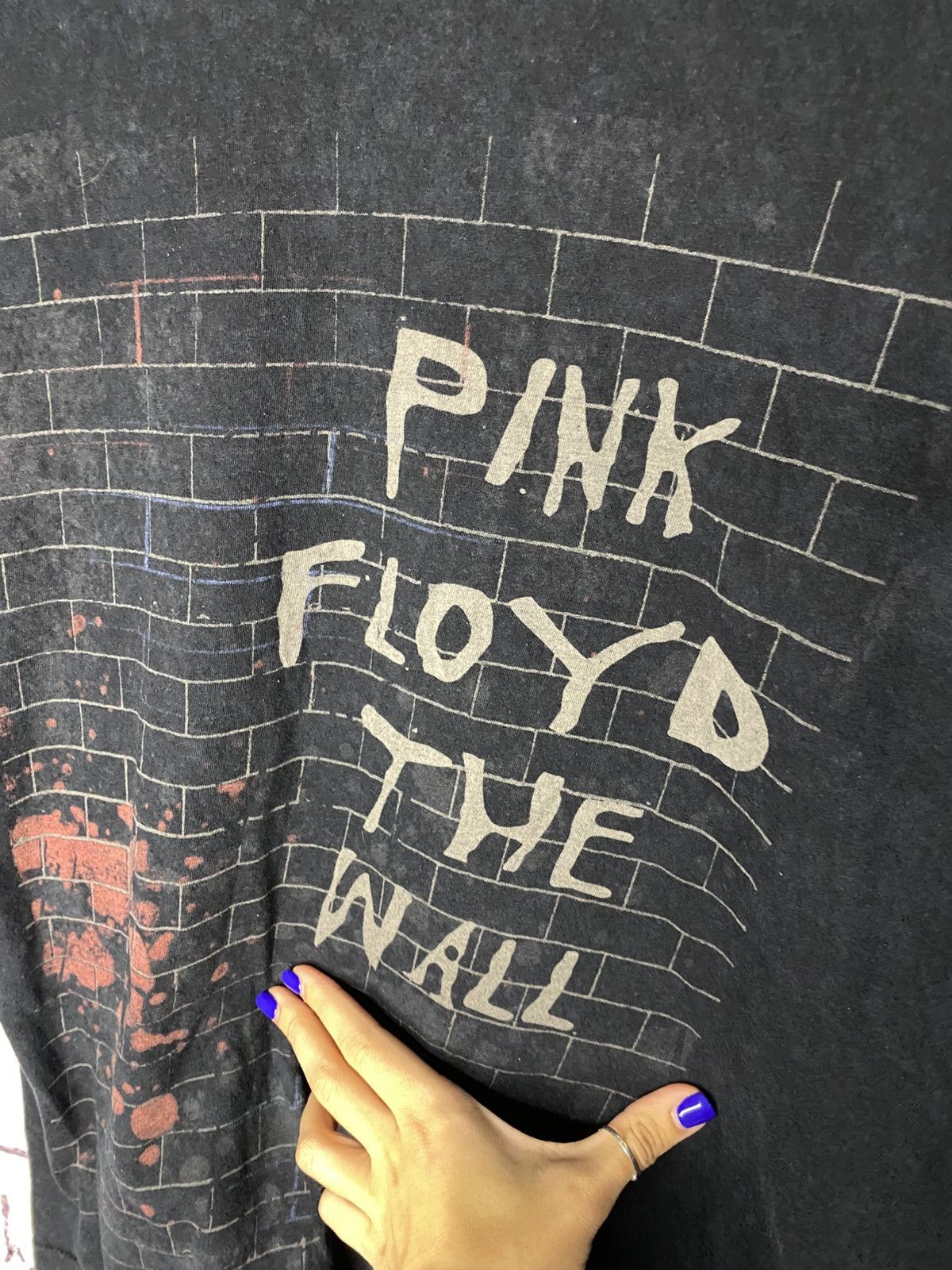 Pink Floyd Men's Vintage T-Shirt Pink Floyd The Wall Print Tee Size US M / EU 48-50 / 2 - 2 Thumbnail