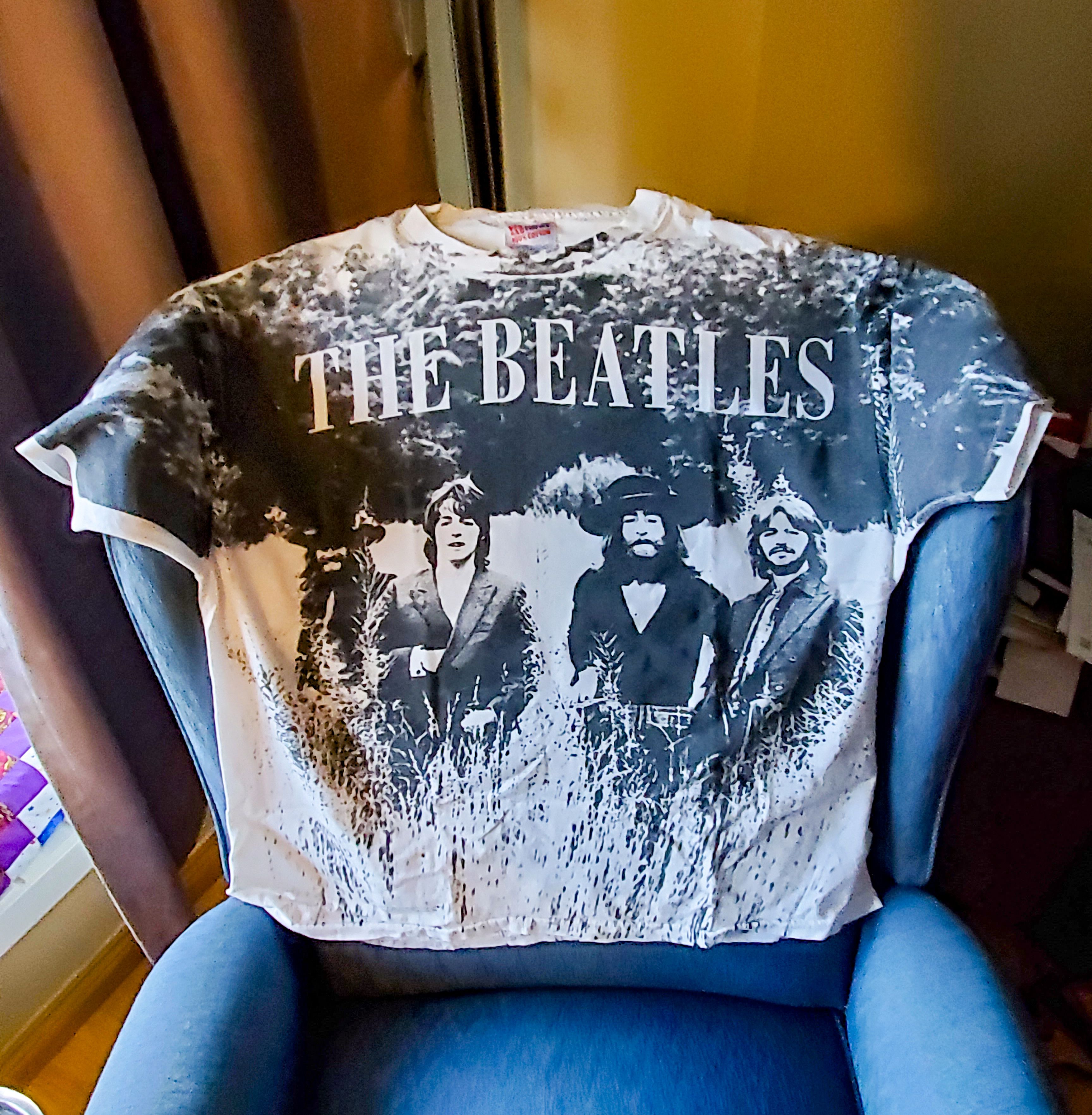 Image of Apple Vintage 90's The Beatles Full Print T-Shirt in White, Men's (Size XL)