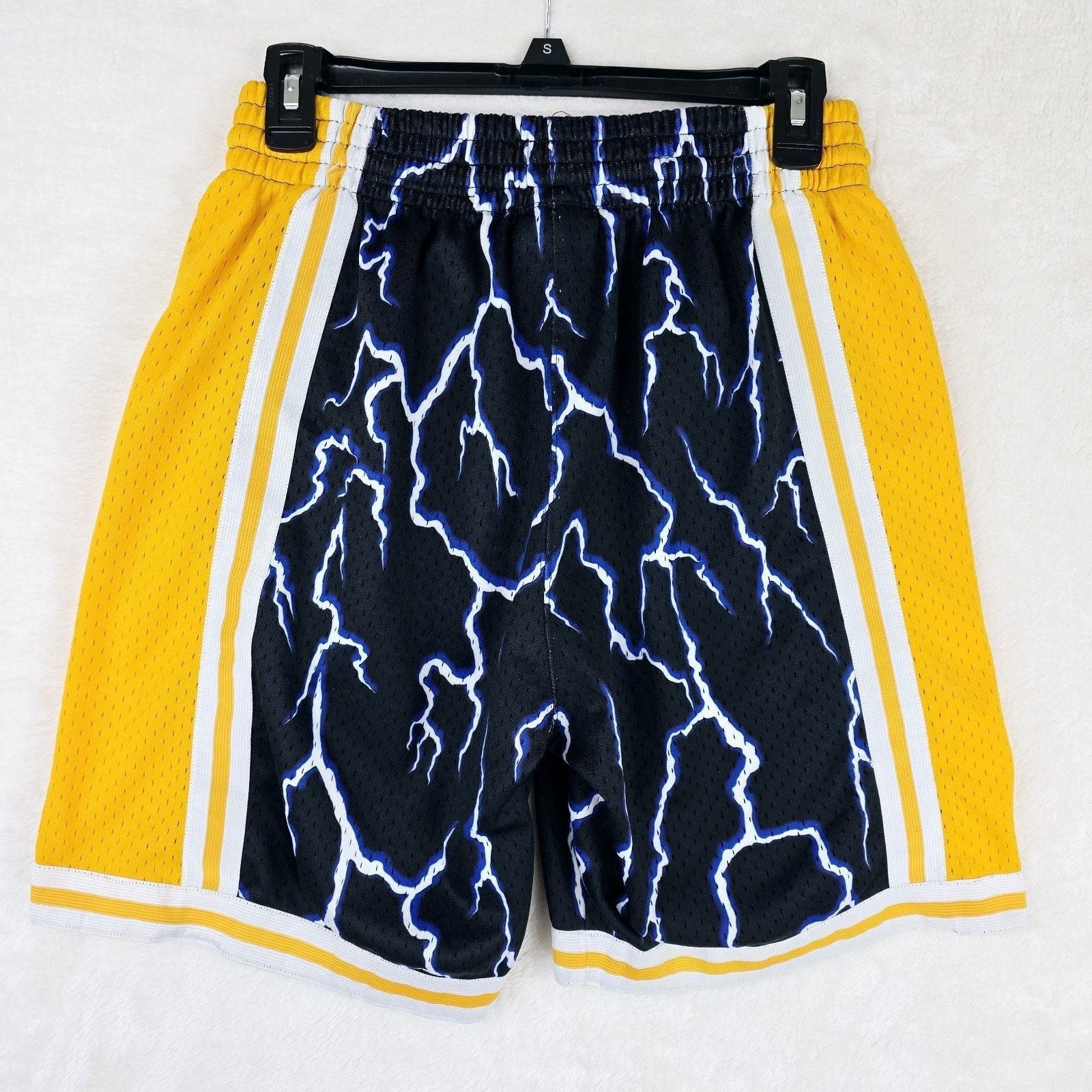 Mitchell & Ness MITCHELL & NESS Los Angeles Lakers Lightning Shorts Small Size US 27 - 9 Thumbnail