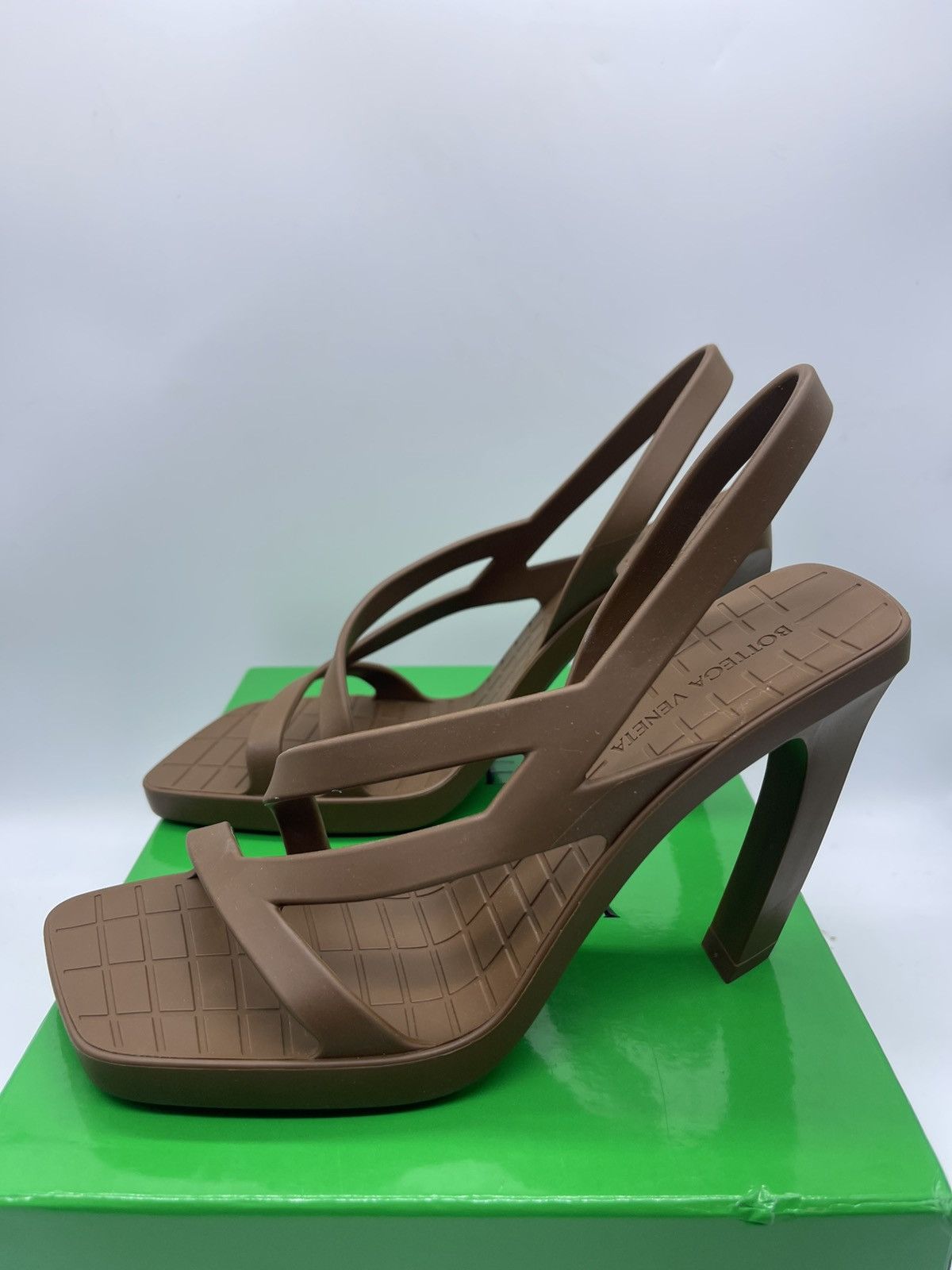 Bottega Veneta Bottega Veneta jumbo sandal heels Size US 8 / IT 38 - 3 Thumbnail