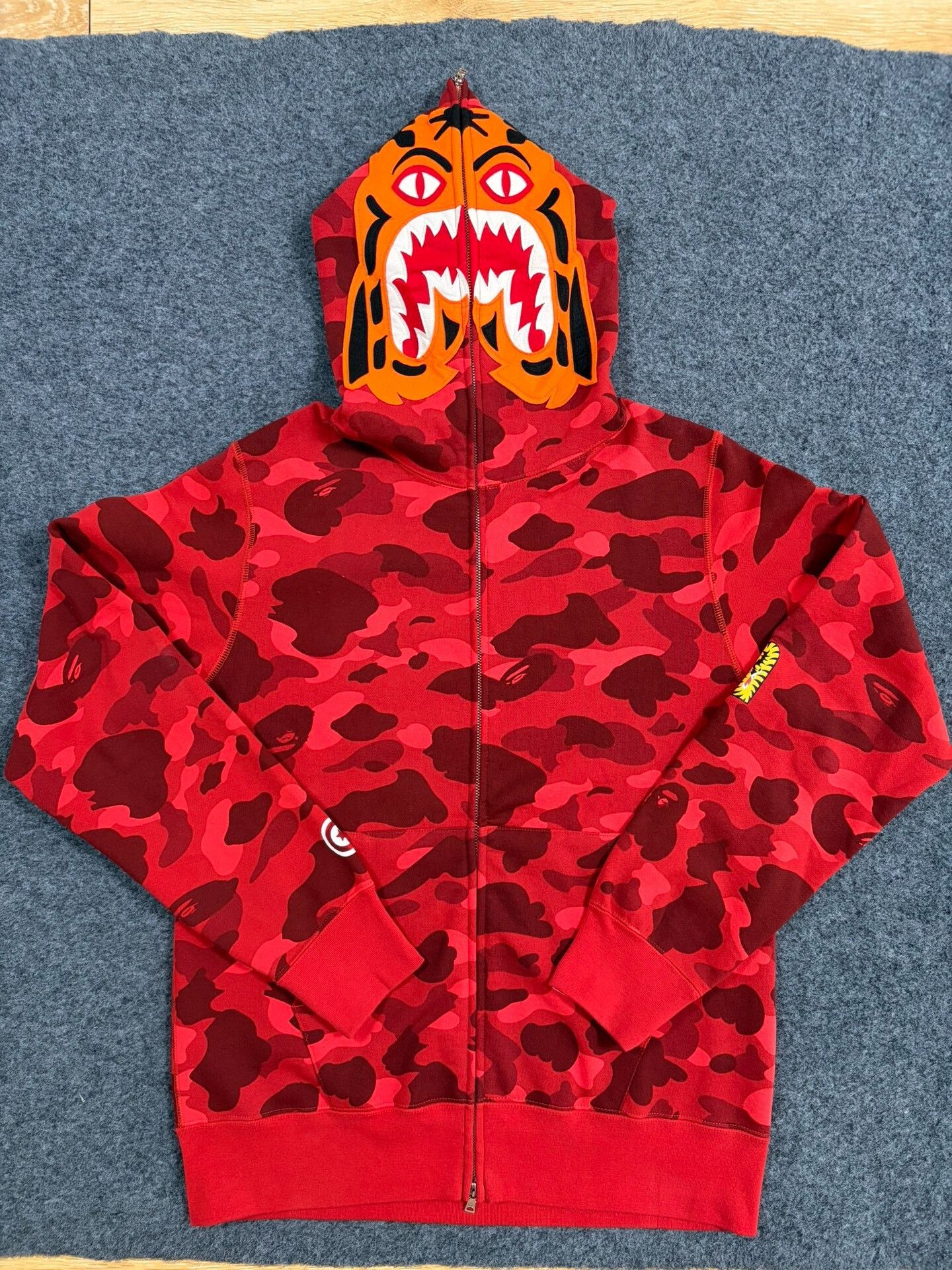 Bape Bape Multi Shark Sweatshirt Pullover Size US XL / EU 56 / 4 - 1 Thumbnail