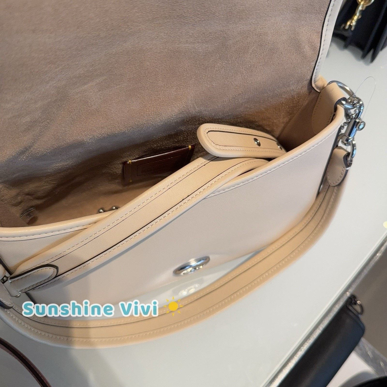 Coach NWT Coach Tabby Soft Leather Shoulder Bag C4823 LH/IVORY Size ONE SIZE - 4 Thumbnail