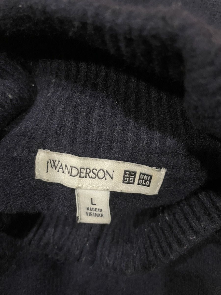 JW Anderson × Uniqlo J.W.Anderson X Uniqlo High Neck Sweater Size US L / EU 52-54 / 3 - 3 Thumbnail