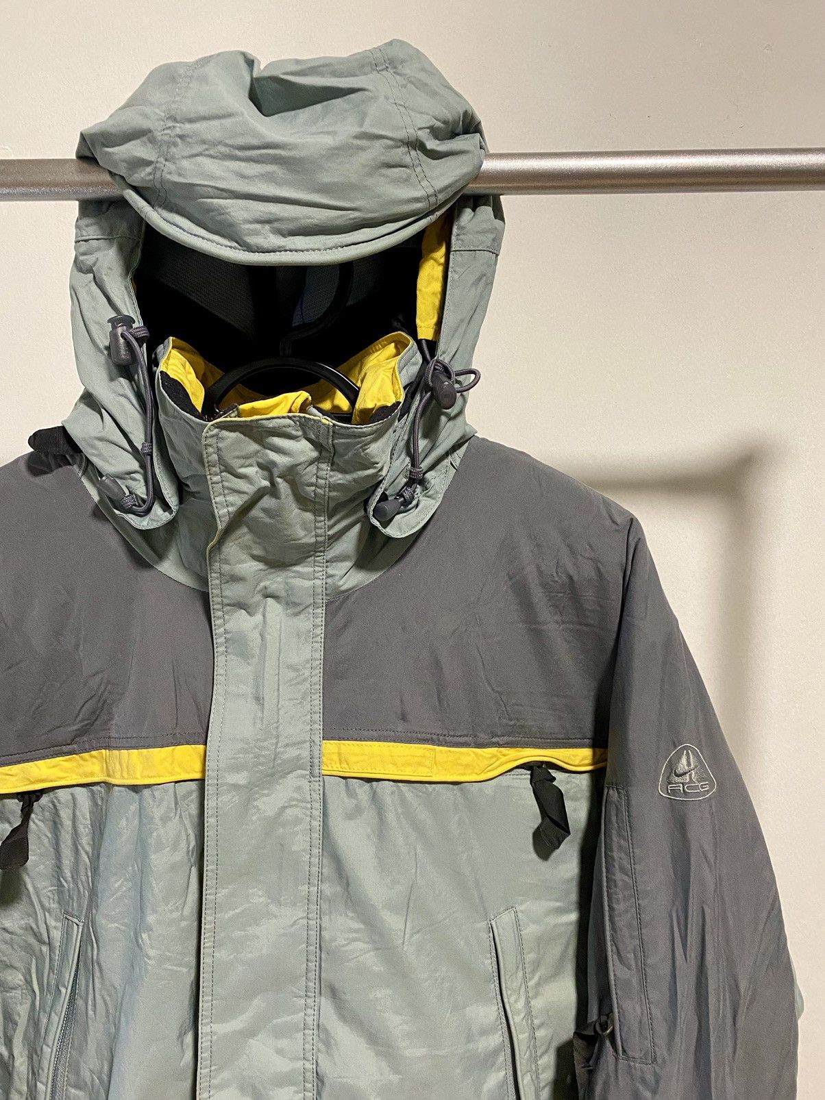 Vintage Nike ACG STORM FIT Waterproof Jacket