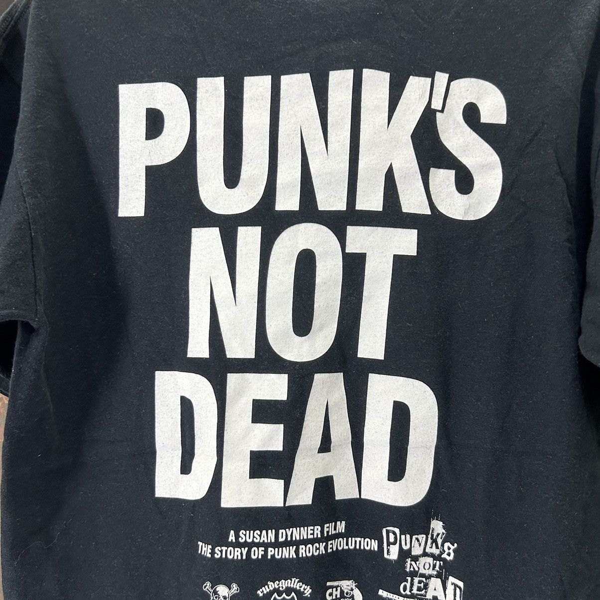 Vintage Vintage Rude Gallery Punk Not Dead Punk Rock Evolution Size US M / EU 48-50 / 2 - 7 Thumbnail