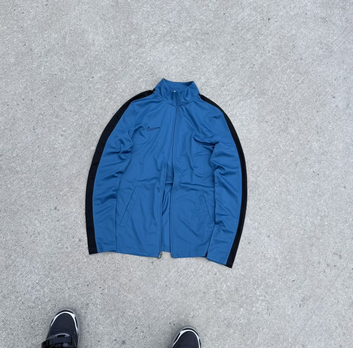 Other Nike Y2K streetwear / sportswear zip jacket Size US S / EU 44-46 / 1 - 2 Thumbnail