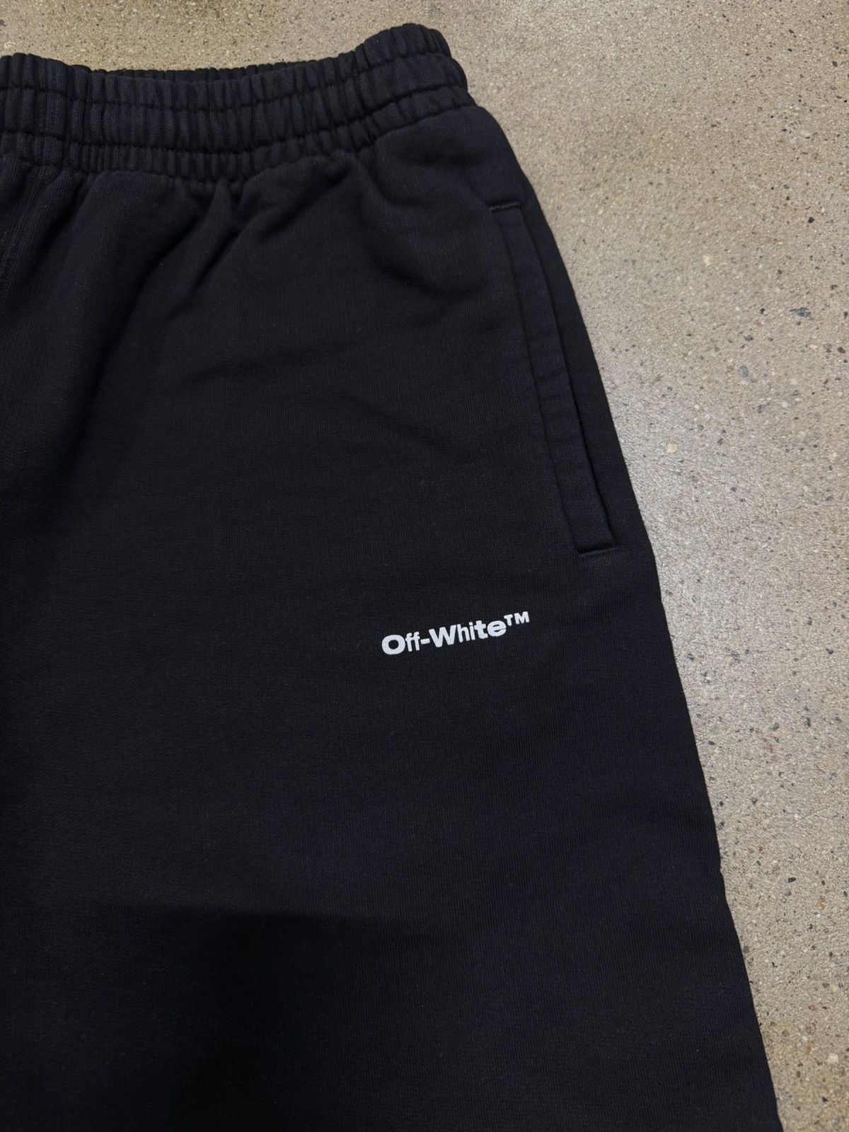 Off-White Off-White Diag Wave Sweatshorts NEW 700$ Size US 32 / EU 48 - 2 Thumbnail