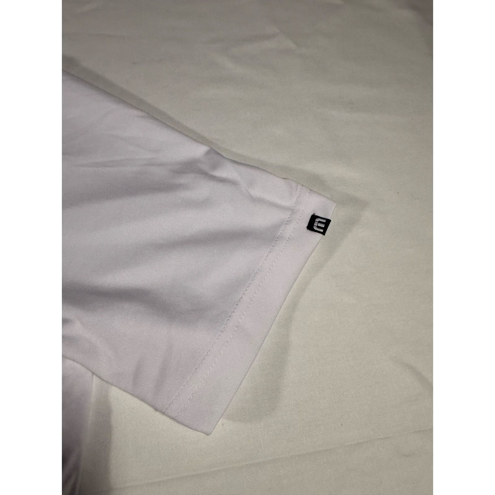 TravisMathew Travis Mathew Men’s Polo Shirt Large Golf Performance Short Size US L / EU 52-54 / 3 - 3 Thumbnail
