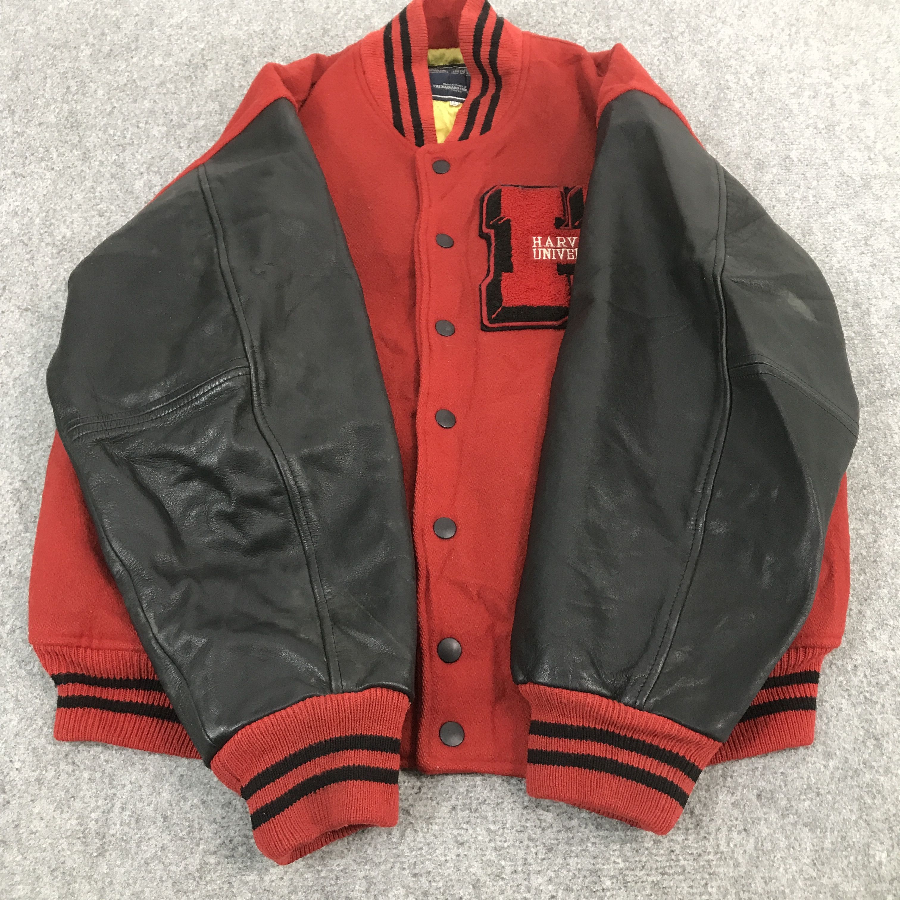Vintage VTG HARVARD UNIVERSITYY VARSITY JACKET SLEEVE LEATHER Size US L / EU 52-54 / 3 - 8 Thumbnail