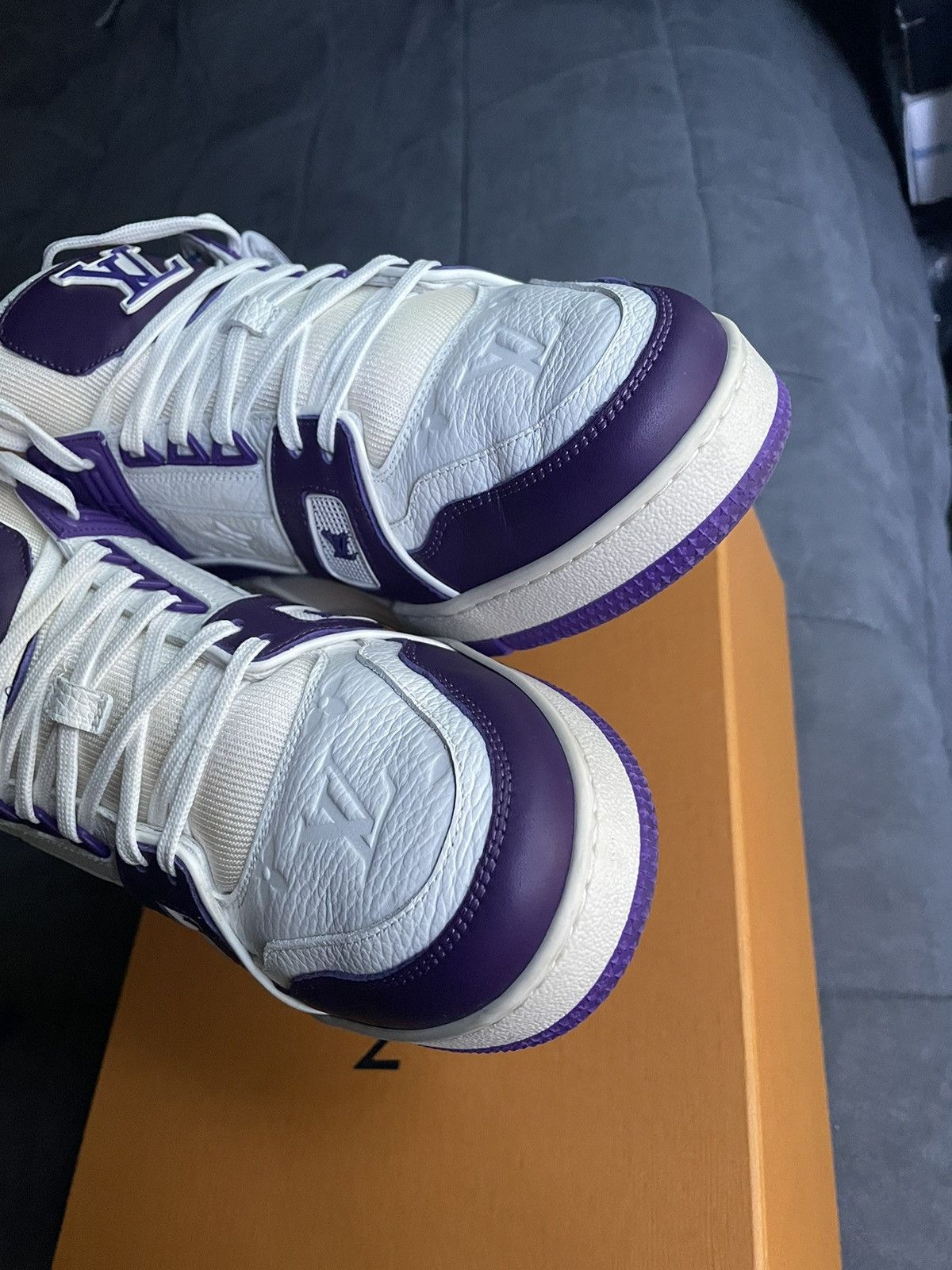 Louis Vuitton Louis Vuitton White Purple Monogram Trainer Size US 9.5 / EU 42-43 - 6 Thumbnail