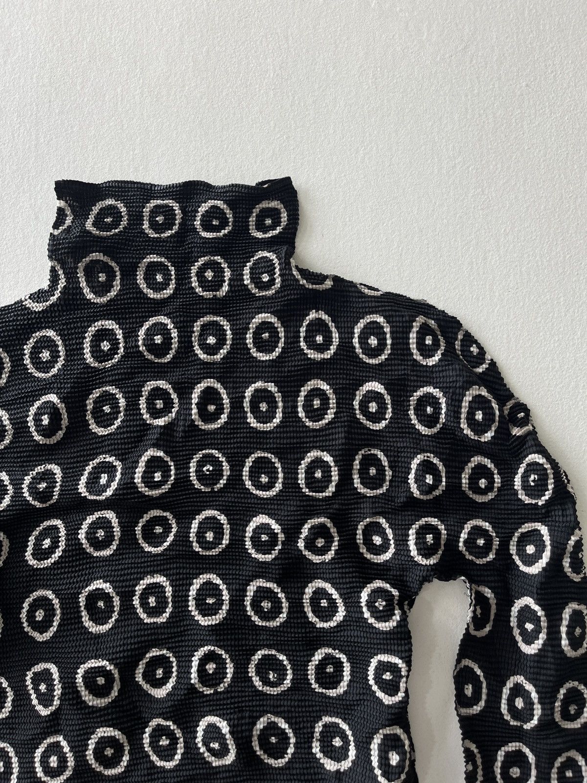 Issey Miyake Me Issey Miyake Size S / US 4 / IT 40 - 2 Thumbnail