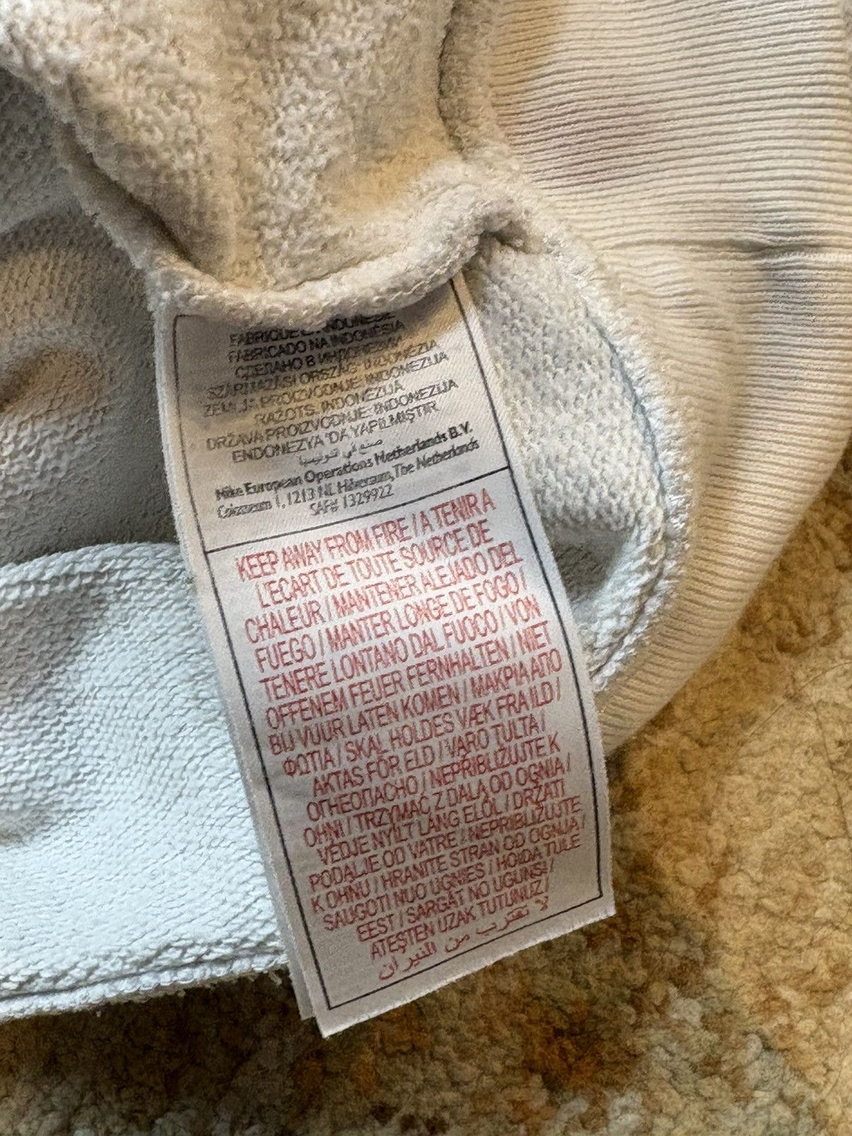 Nike 00s Vintage Nike Oversized Monogram Logo Oversized Hoodie Size US S / EU 44-46 / 1 - 7 Thumbnail