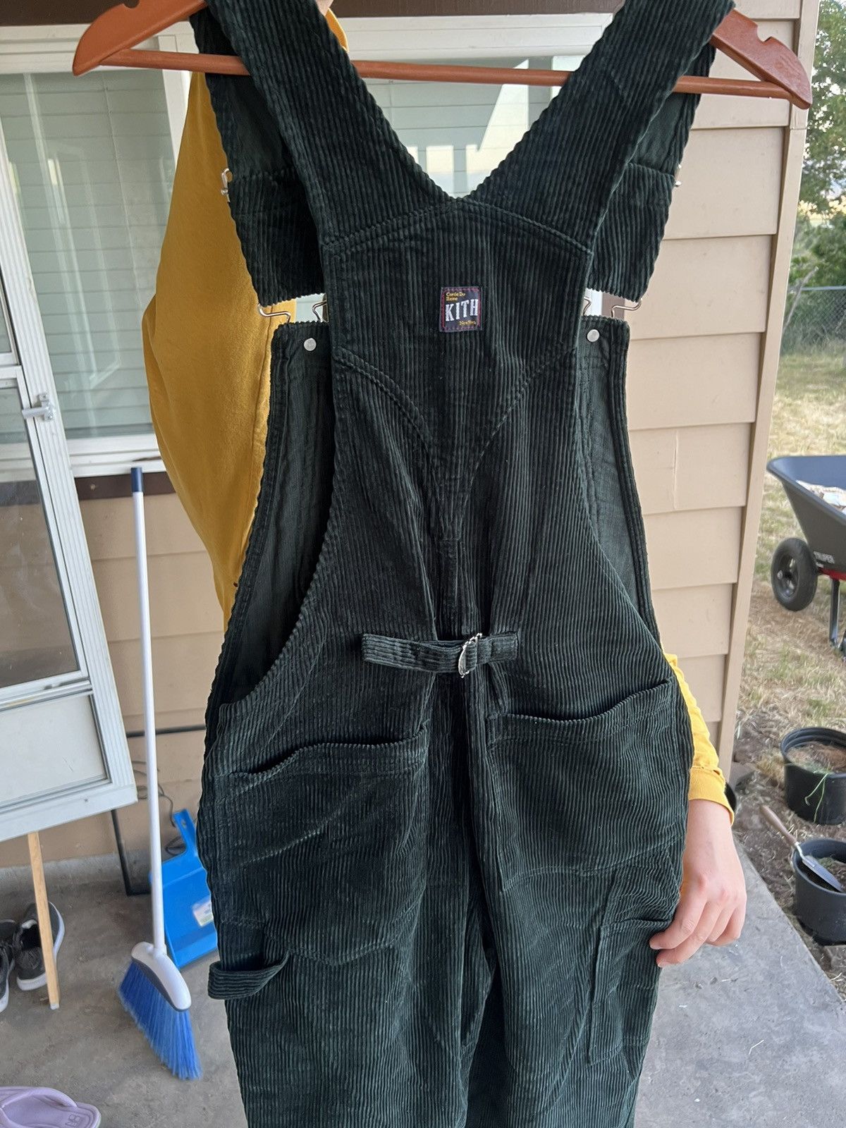 Kith Kith Cotton Corduroy Overalls in Forest Green Size 27" / US 4 / IT 40 - 6 Thumbnail