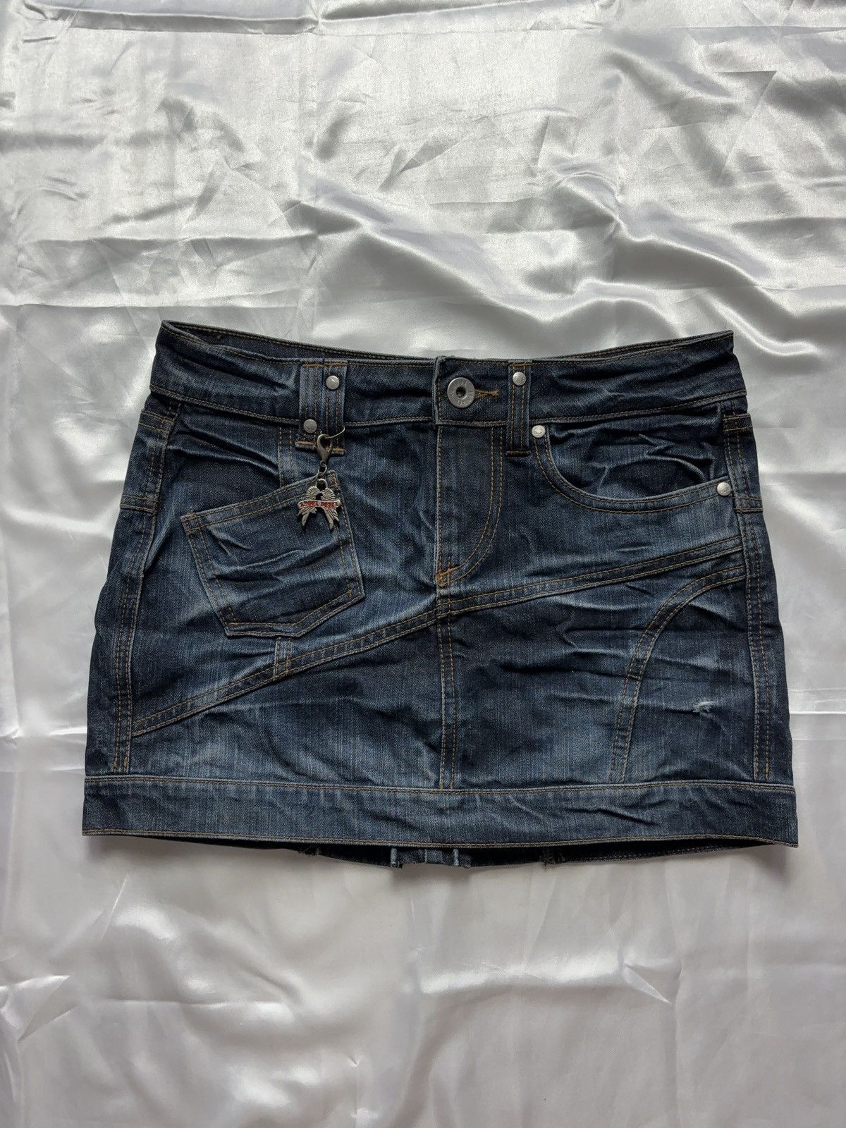 Japanese Brand × Vintage Angel devil Italian vintage washed denim mini skirt Size 27" / US 4 / IT 40 - 1 Thumbnail