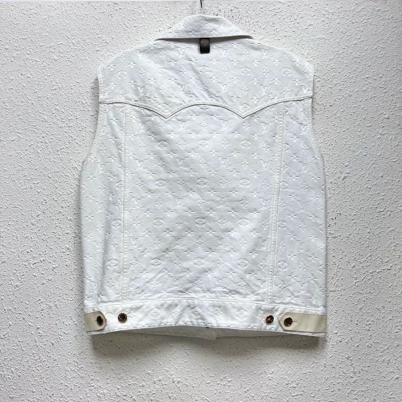 Louis Vuitton LOUIS VUITTON size 34 Nautical SS23 Full Logo Embossed Sing Size US M / EU 48-50 / 2 - 2 Thumbnail