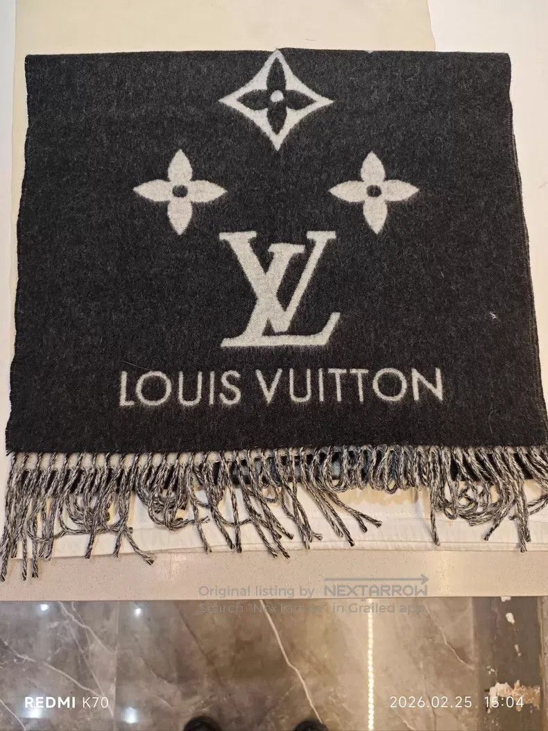 Louis Vuitton Louis Vuitton Black and grey cashmere scarf Size ONE SIZE - 1 Thumbnail