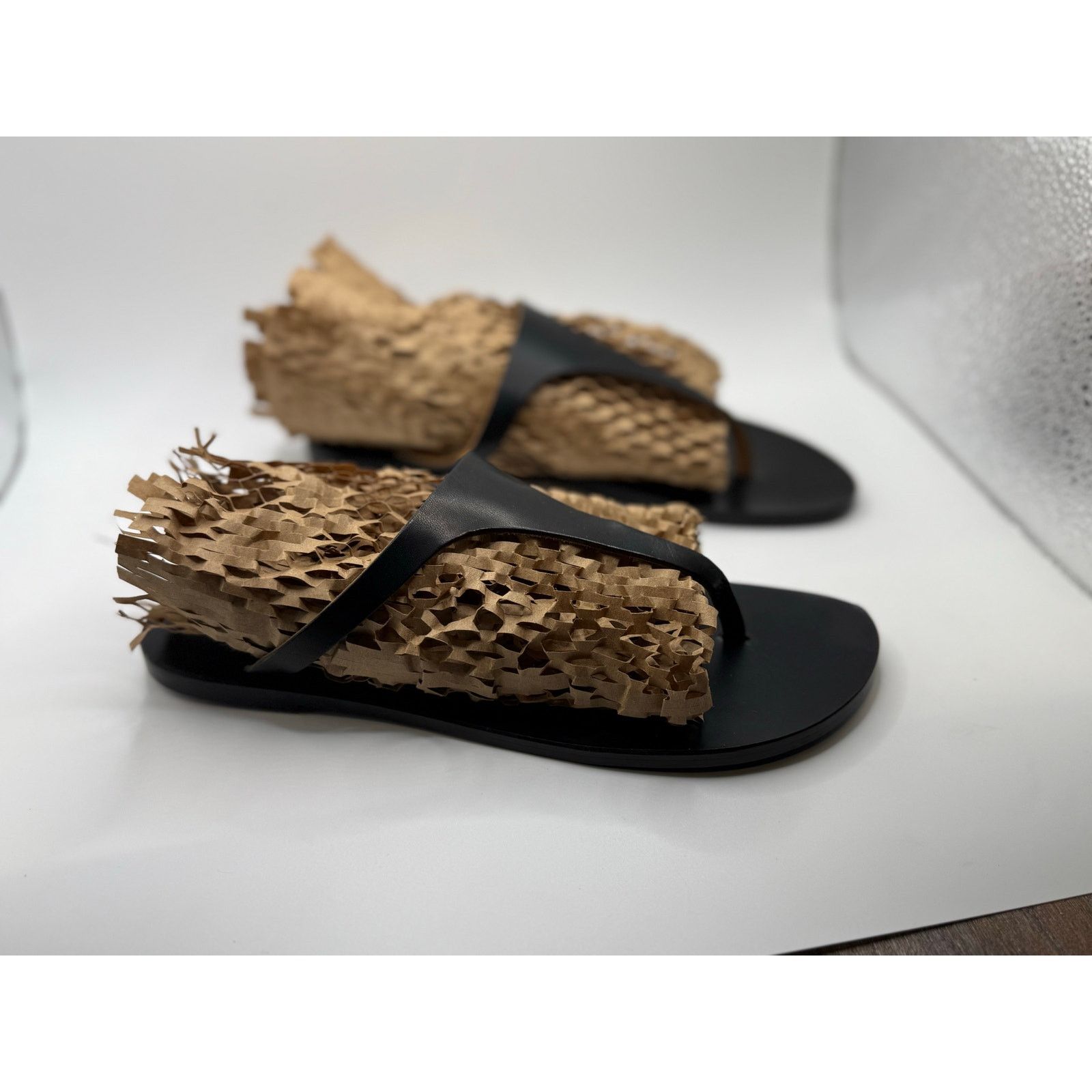 David Eden Italian Leather Thong Sandals Cuoio Patrizia size 37 Size US 6.5 / IT 36.5 - 2 Thumbnail