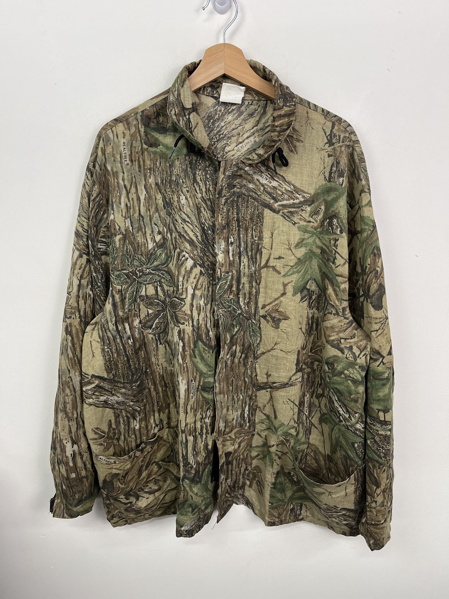 Vintage Vintage 1990s Realtree Camo Shoud Mesh Light Zip Jacket Size XL Size US XL / EU 56 / 4 - 1 Thumbnail