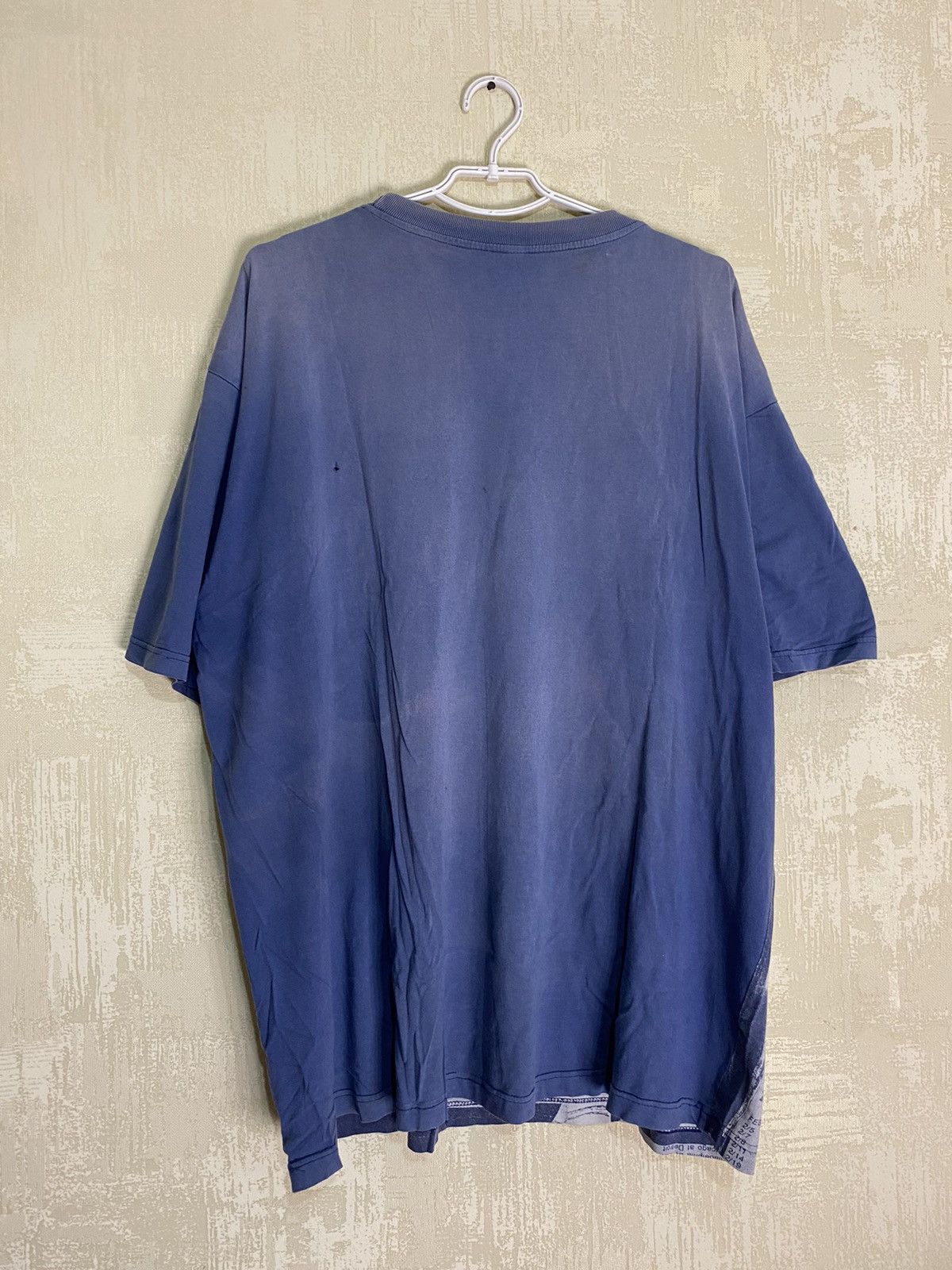 Japanese Brand × Vintage Vintage Basketball 90s Overprint Sun Faded Distressed Tee Size US XXL / EU 58 / 5 - 6 Thumbnail
