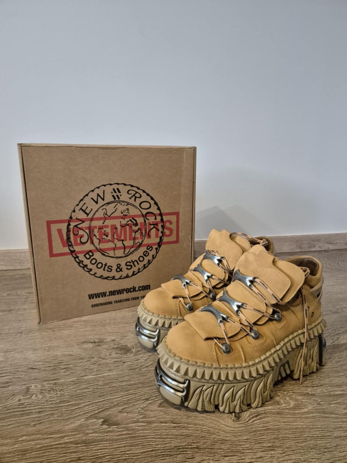 VETEMENTS x New Rock flamesole camel boots *rare*