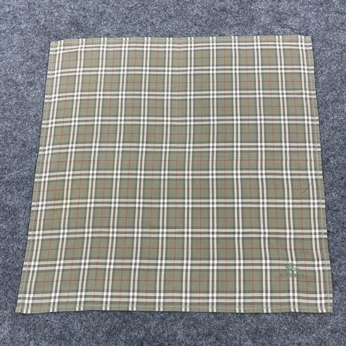 Burberry Burberry Handkerchief / Bandana / Neckerchief B959 Size ONE SIZE - 1 Thumbnail