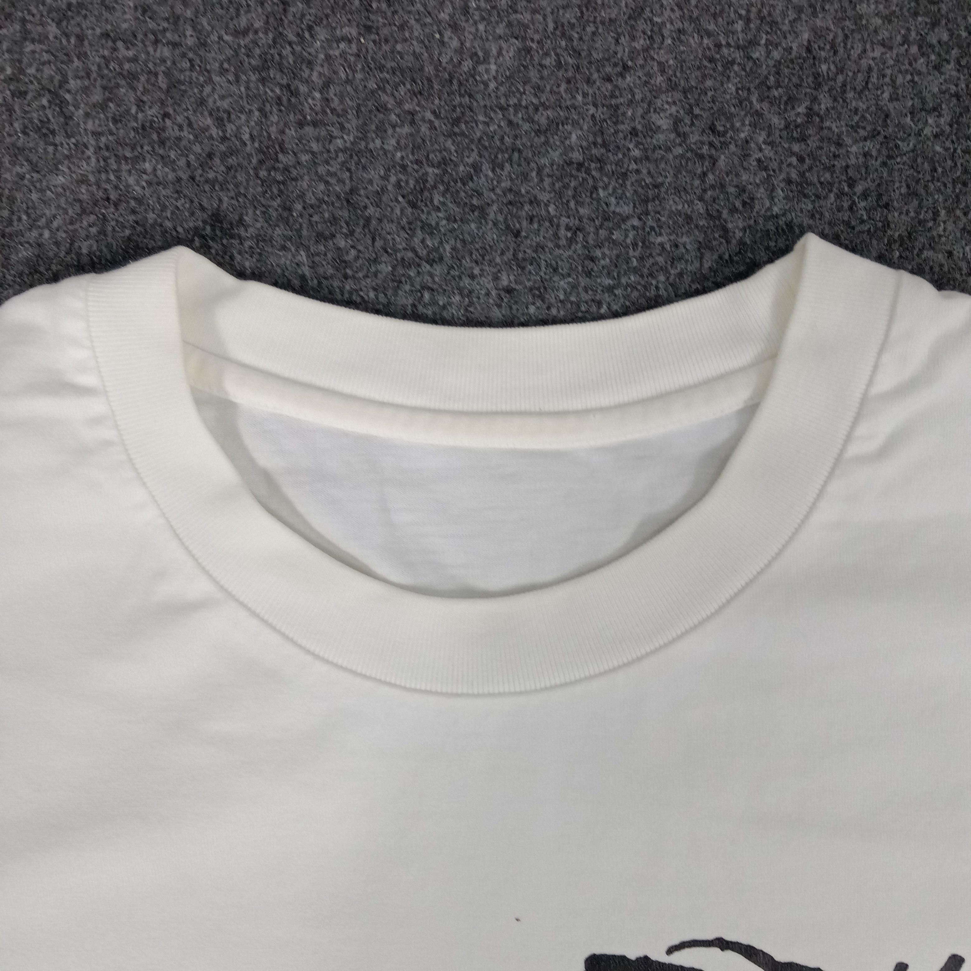 Barbara Kruger × Japanese Brand × Vintage Barbara Kruger Japanese Brand Tshirt Size US L / EU 52-54 / 3 - 4 Thumbnail