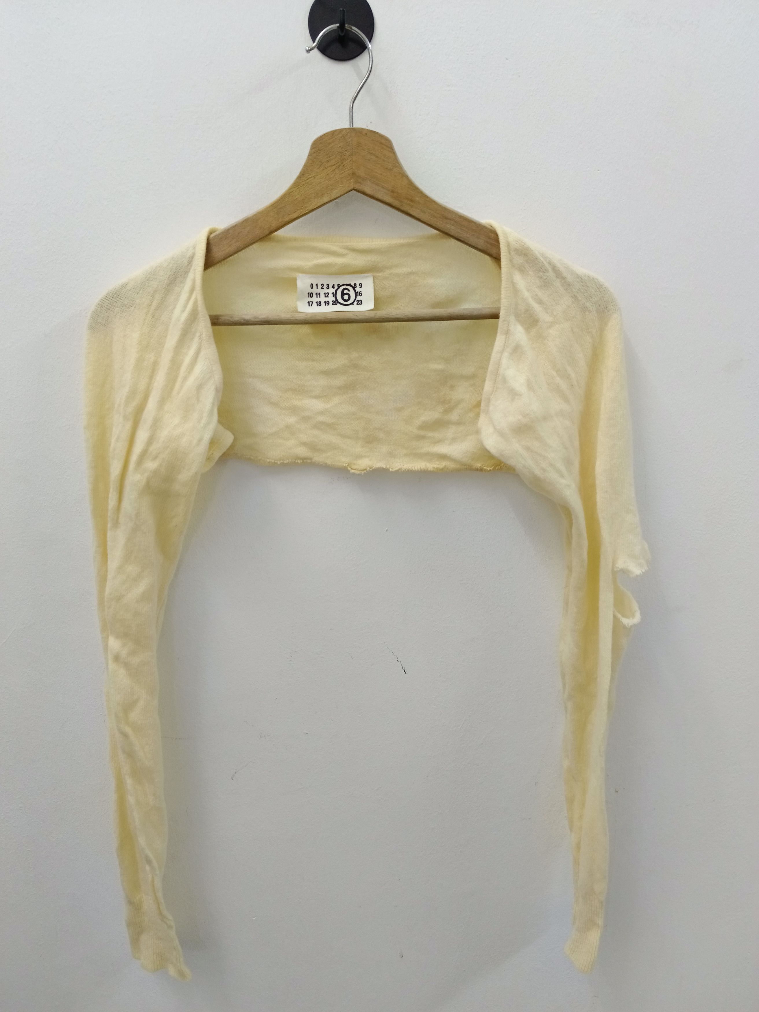 Maison Margiela DiSTRESSED Maison Margiela Ultra-Cropped Shrug Arm Warmer(L) Size L / US 10 / IT 46 - 1 Thumbnail