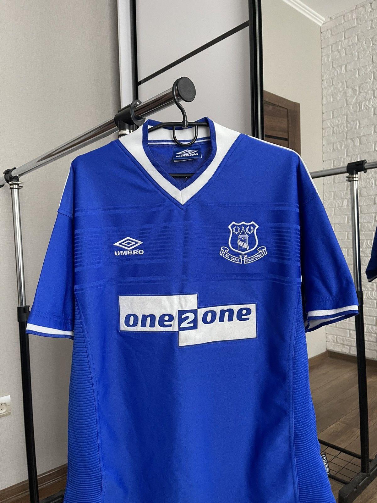 Umbro 1999/2000 Umbro Everton Vintage Soccer Jersey Shirt Size US L / EU 52-54 / 3 - 5 Thumbnail